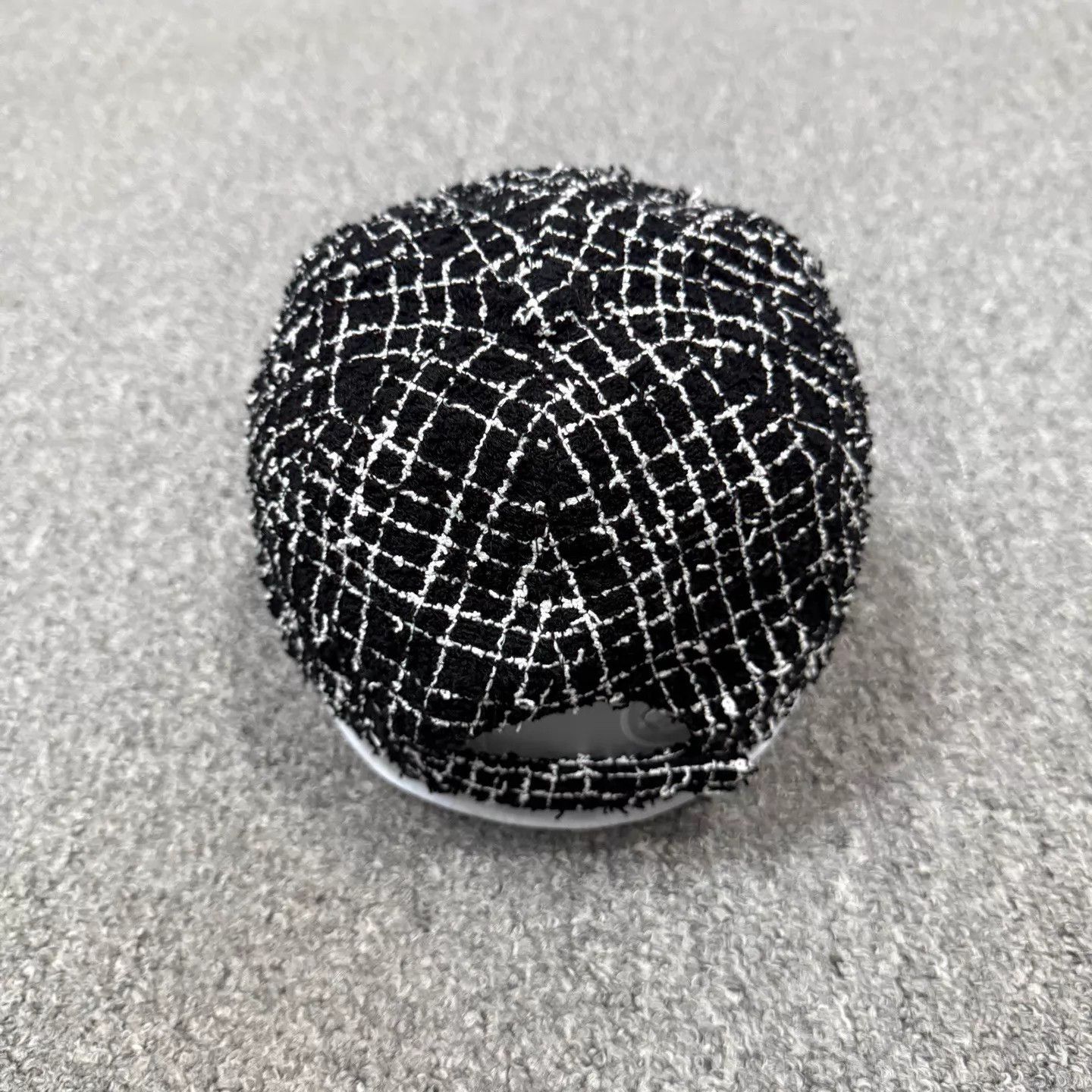 Chanel Chanel 23b black and white tweed baseball cap unused Size ONE SIZE - 3 Thumbnail