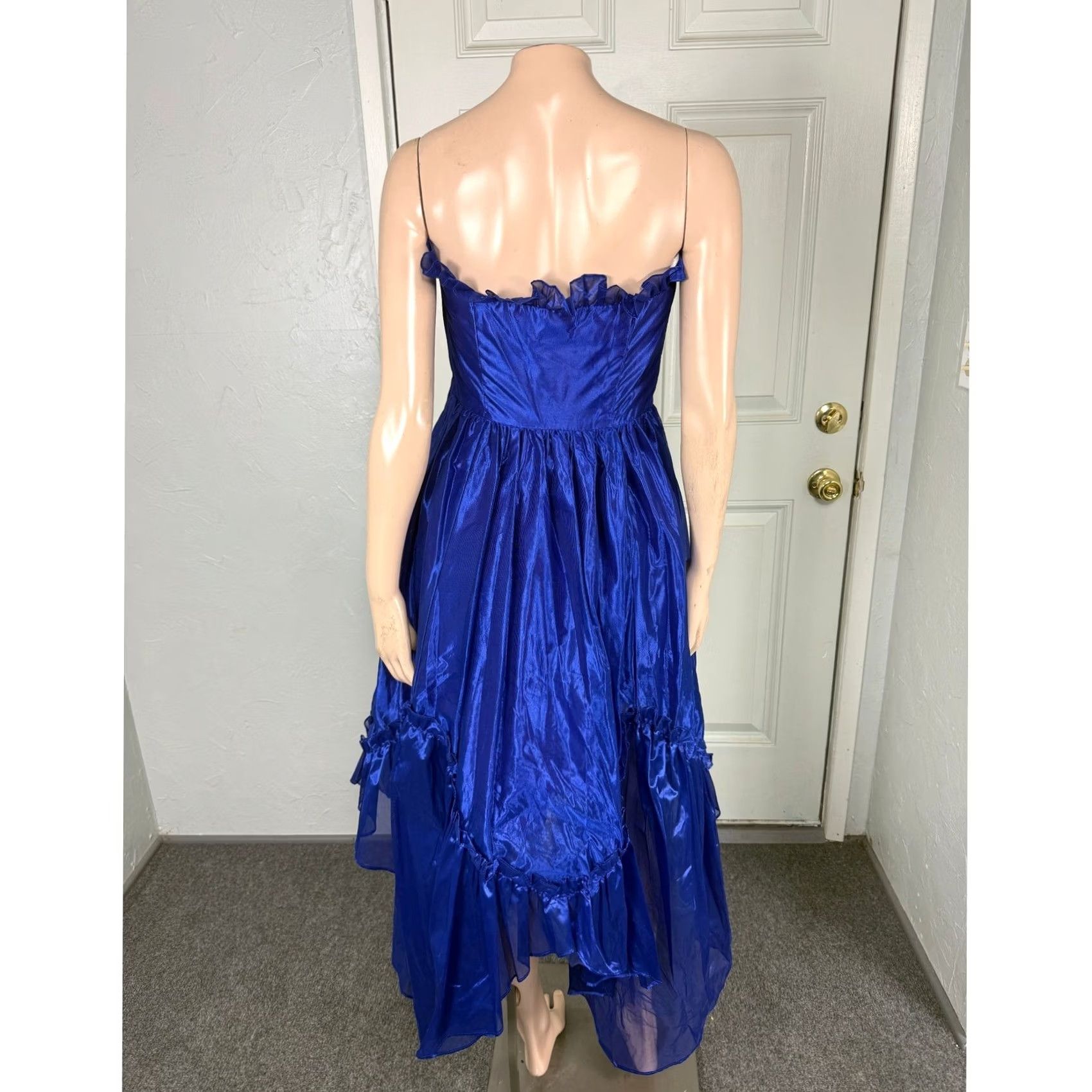 Vintage VINTAGE Moments Prom Dress Formal Evening 7 Party Strapless Ruffle Fairy Blue XS Regular Ball Gown Womens Size XS / US 0-2 / IT 36-38 - 4 Thumbnail