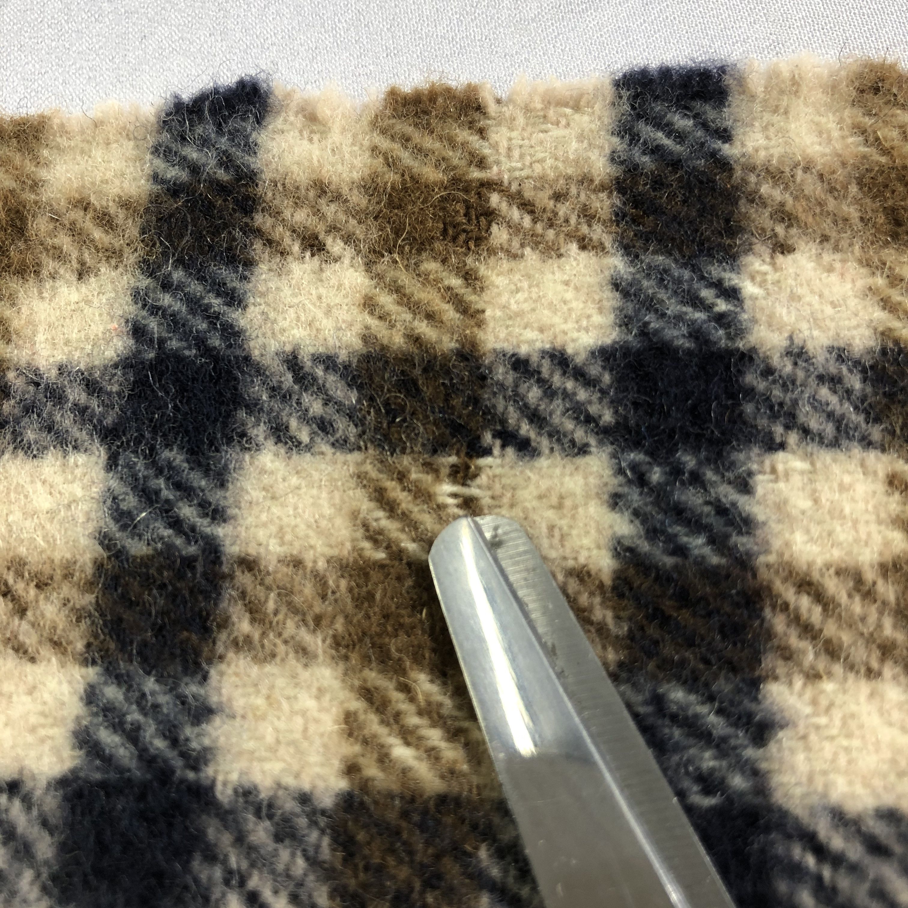 Aquascutum Aquascutum Gingham Wool Scarf Muffler Neckwear V2246 Size ONE SIZE - 18 Thumbnail