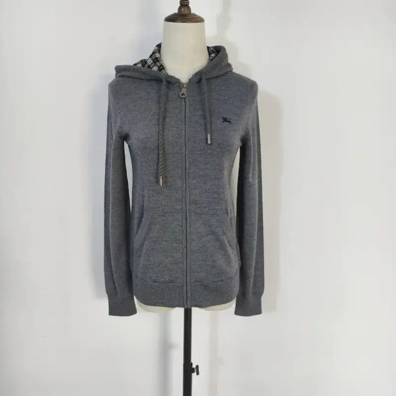 Burberry Burberry Gray Wool Long Sleeve Cardigan Size M / US 6-8 / IT 42-44 - 1 Thumbnail