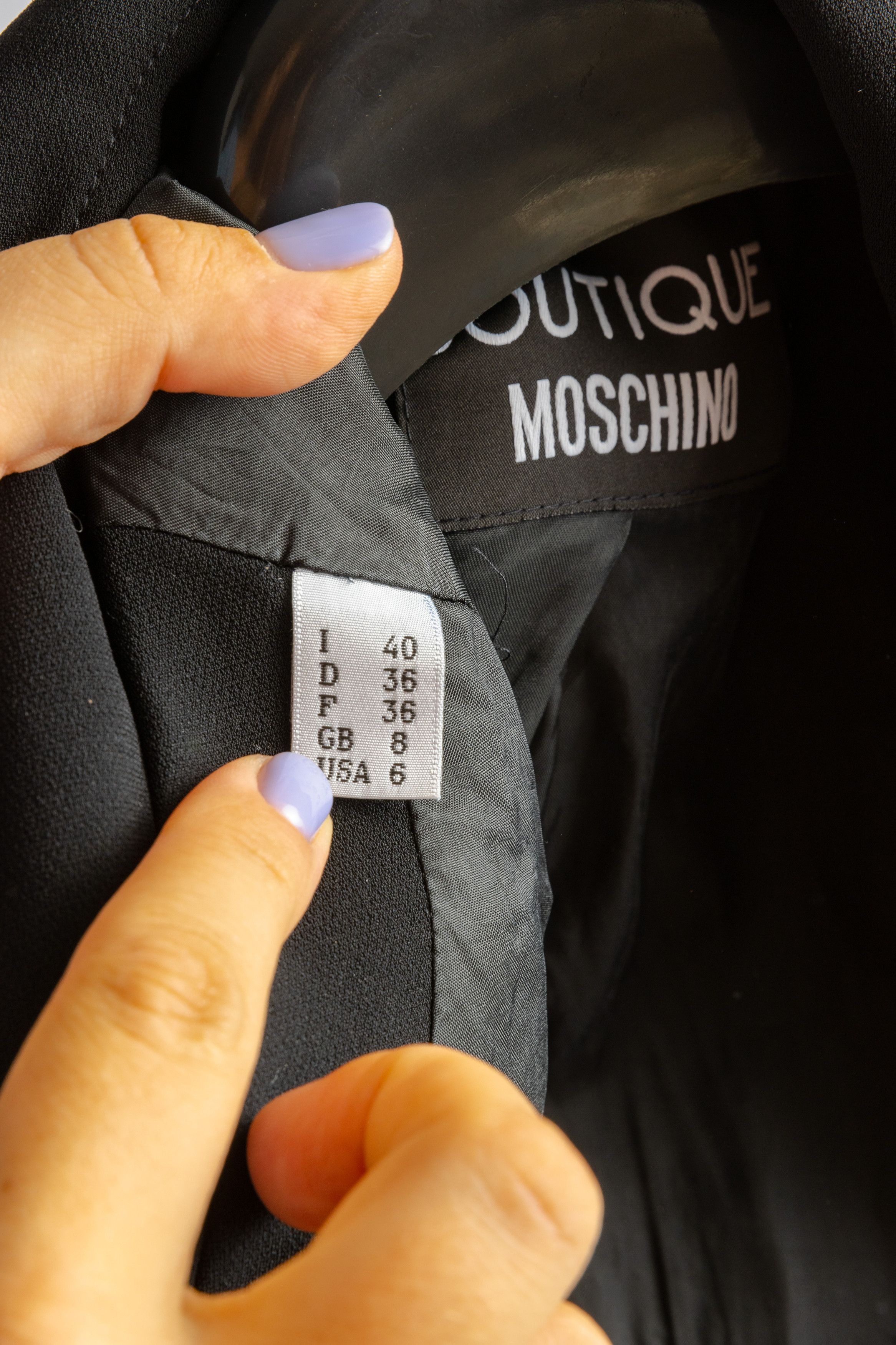 Boutique Moschino 90s Vintage Moschino Boutique Preowned Blazer 8693 Size S / US 4 / IT 40 - 9 Thumbnail