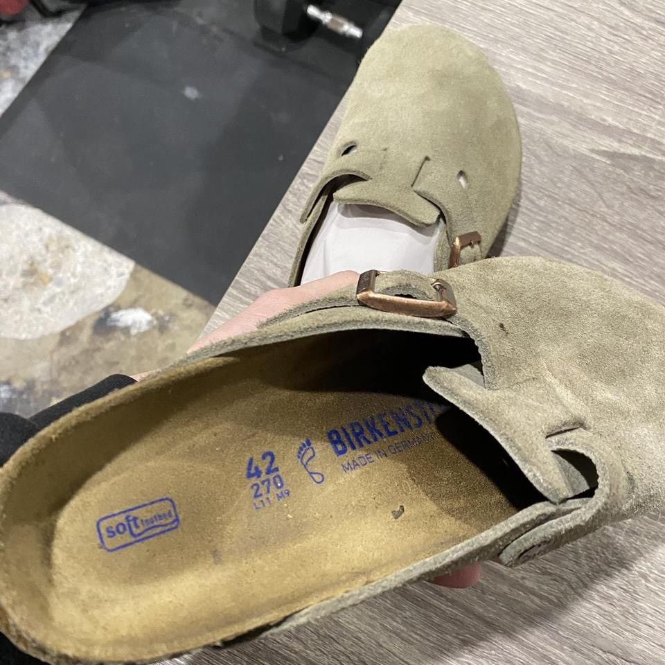 Birkenstock Size 9 Mens Birkenstock clogs Size US 9 / EU 42 - 7 Thumbnail
