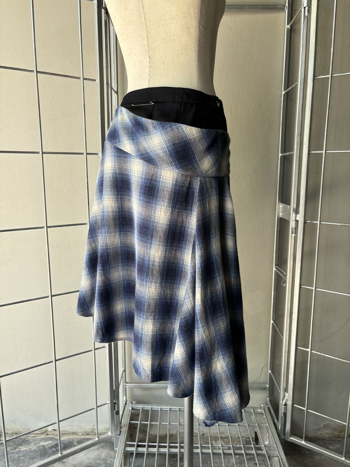 Maison Margiela MM6 Maison Margiela layered plaid skirt Size 26" / US 2 / IT 38 - 1 Thumbnail