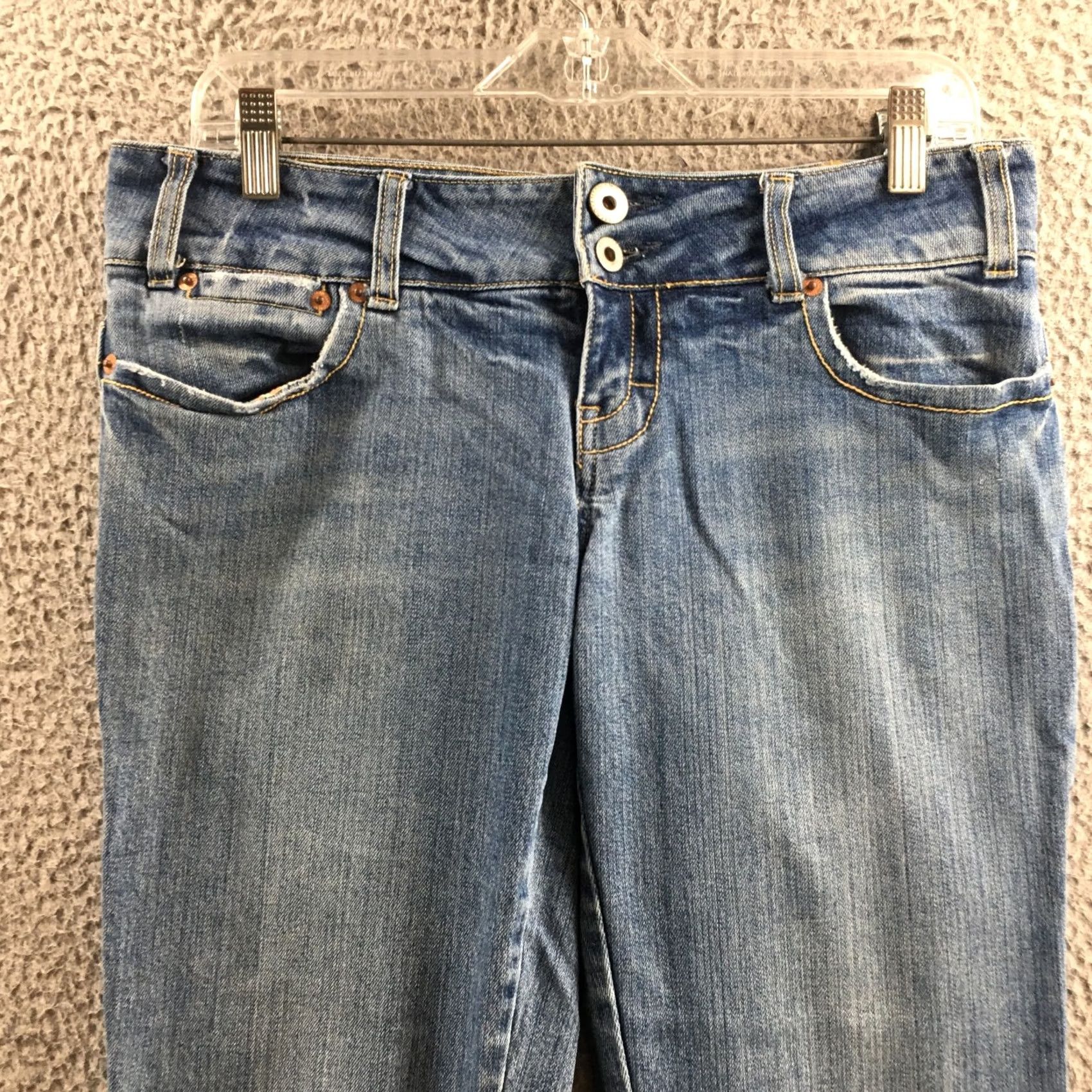 Vintage American Eagle Straight Leg Jeans Womens 10 Blue Denim Button Front Zip Fly Jeans Women 10 Blue Denim Belt 5-Pocket Solid Vintage No? Size 32" / US 10 / IT 46 - 2 Thumbnail