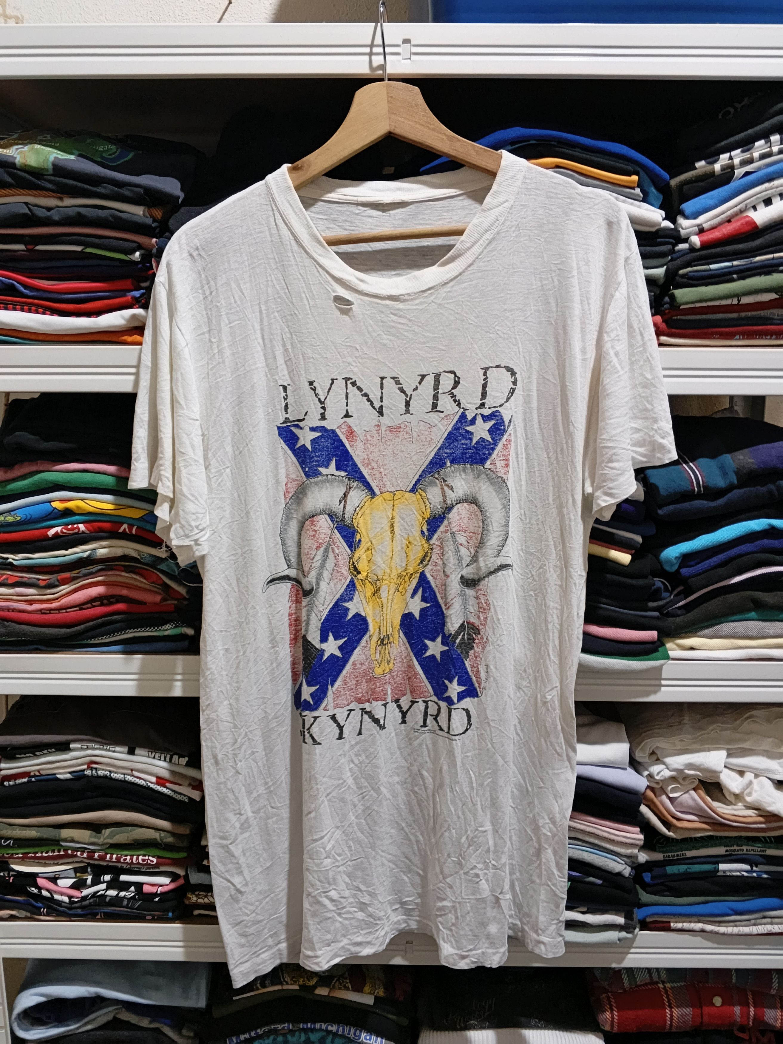 Band Tees Vintage Lynyrd Skynyrd Endangered Species Tour 1994 Size US L / EU 52-54 / 3 - 1 Thumbnail