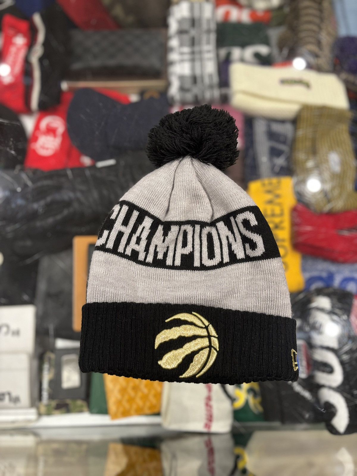 Other Toronto Raptors NBA Champions Beanie Black / Gold Size ONE SIZE - 1 Thumbnail