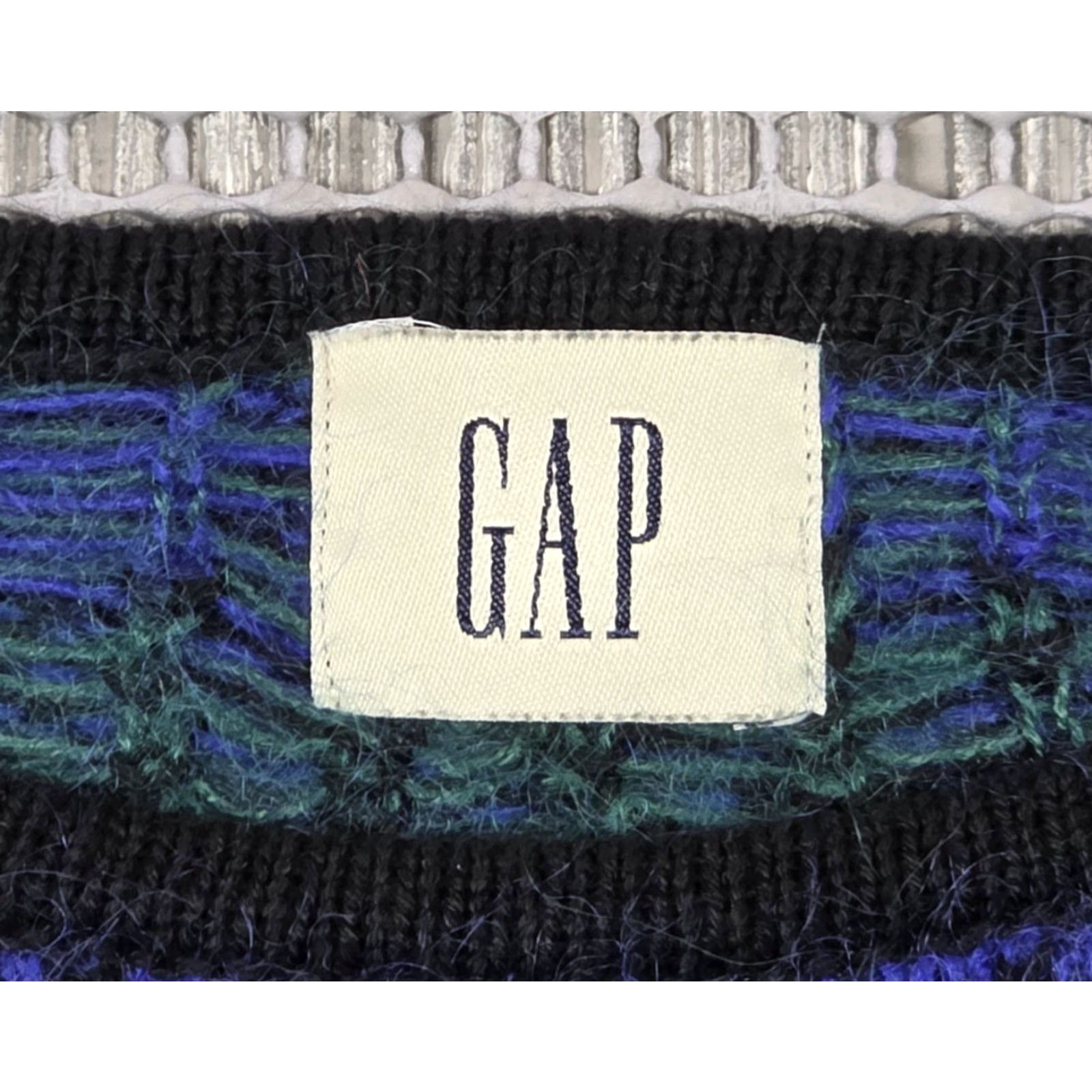Gap **Vintage Gap Tartan Plaid Blue Green Womens Sweater Size L** User: Vintage Gap Tartan Plaid Blue Green Women's Large Sweater Size L / US 10 / IT 46 - 7 Thumbnail