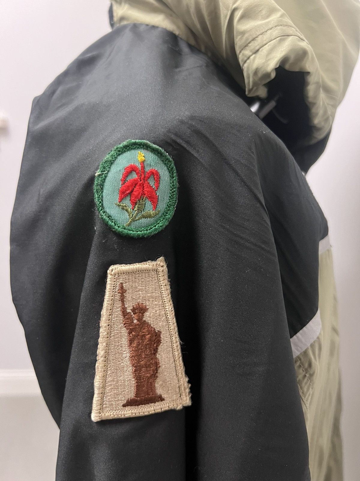 HIDDEN Hidden NY Gems 3: TNF Cavern Stone Master Mountain Parka Size US M / EU 48-50 / 2 - 5 Thumbnail