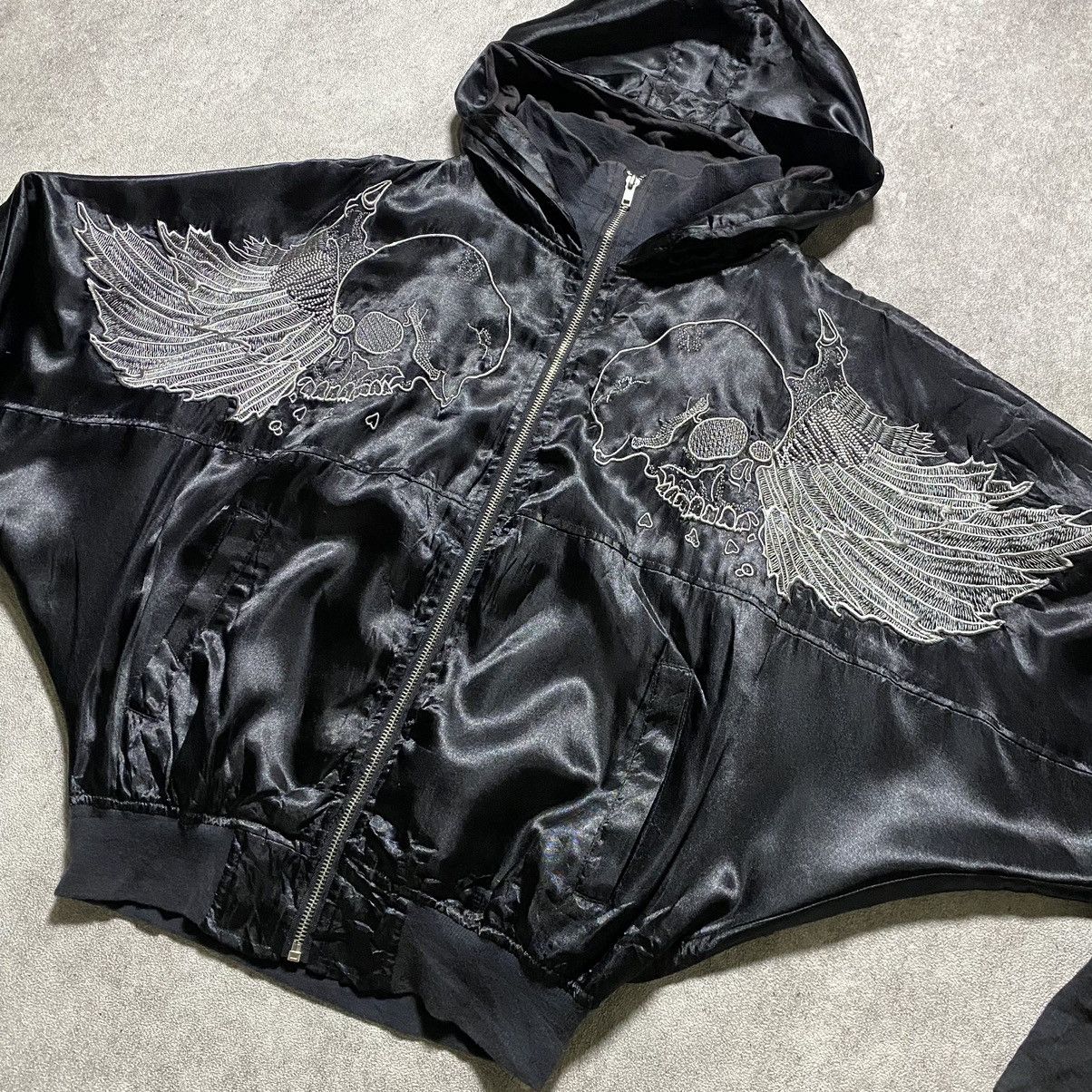 Seditionaries 2000s GladNews Durable Wear Skull Bat Wings Size US L / EU 52-54 / 3 - 2 Thumbnail