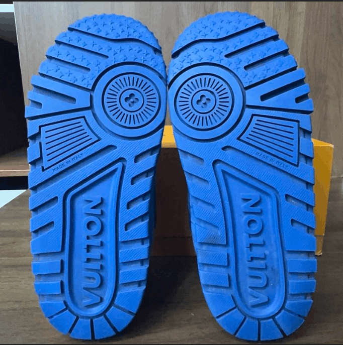 Louis Vuitton Louis Vuitton low-top sneakers Size US 7 / EU 40 - 4 Thumbnail