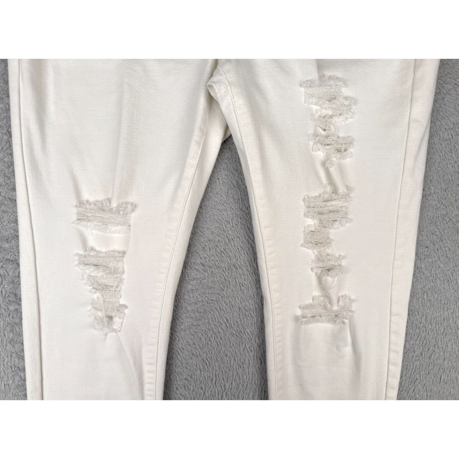 Vintage a.n.a Jeans Womens 10 White Denim Skinny Ankle Distressed Cotton Blend 32x25 Jeans Women's 10 White Denim Skinny Ankle Distressed Cotton Blend 32x25 Size 32" / US 10 / IT 46 - 3 Thumbnail
