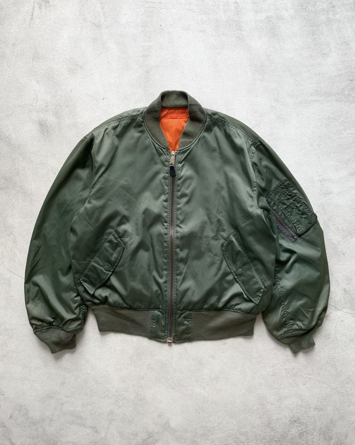 Alpha Industries 1990s Vintage MA-1 Flight Bomber Jacket | Grailed