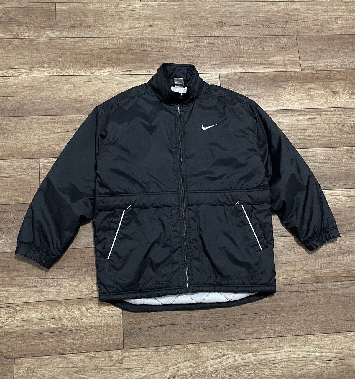 Nike Vintage Nike Black Oversized Big Swoosh Logo Jacket Size US L / EU 52-54 / 3 - 7 Thumbnail