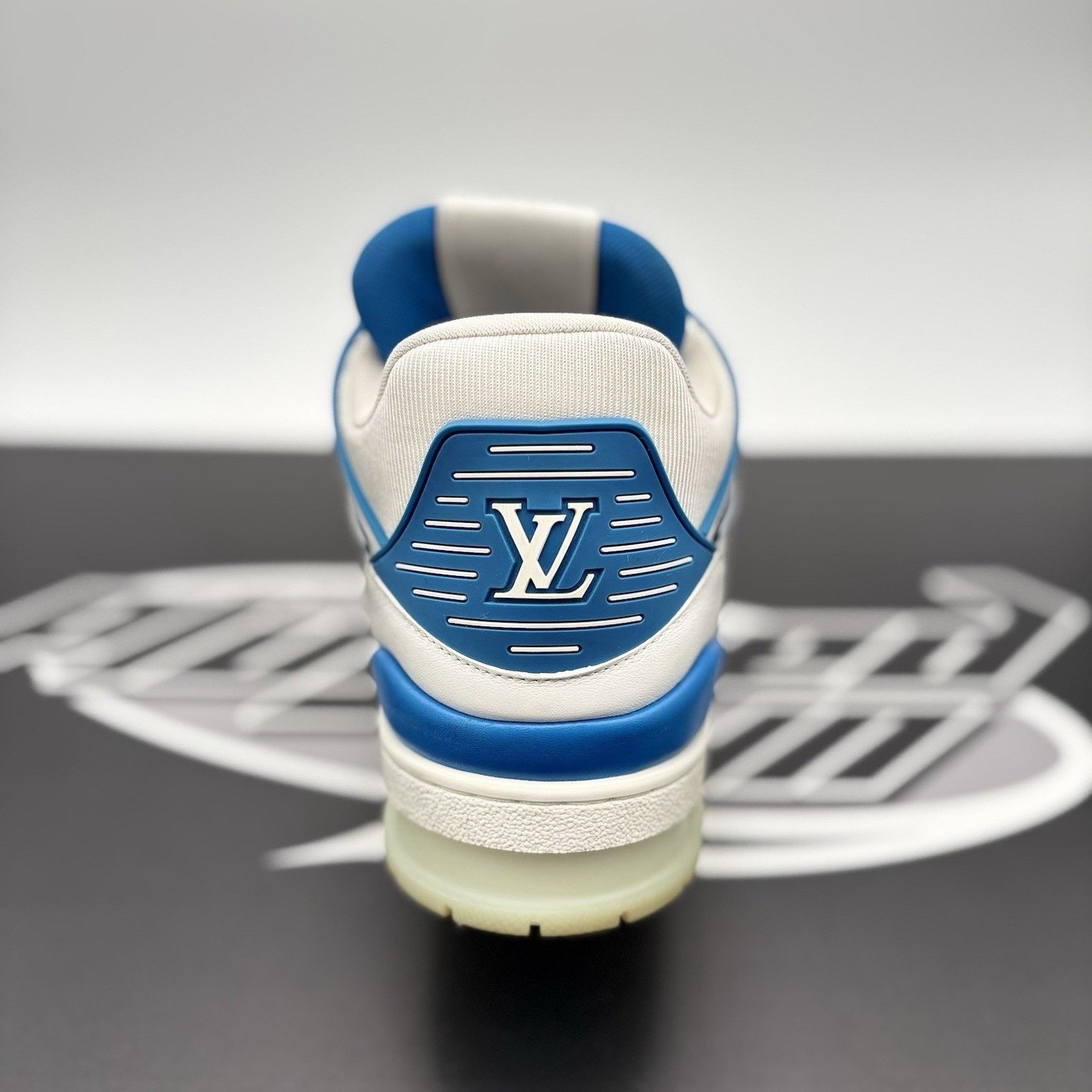 Louis Vuitton Louis Vuitton Trainer Mid ‘ White, Blue ’ | GREAT COND! Size US 10 / EU 43 - 3 Thumbnail