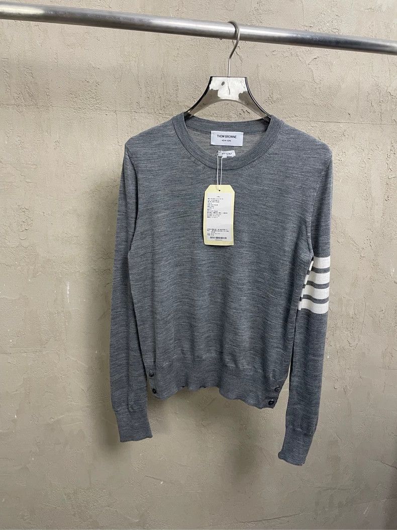 Thom Browne Thom browne Gray four-striped wool round-neck sweater 2504- Size US XXS / EU 40 - 1 Thumbnail