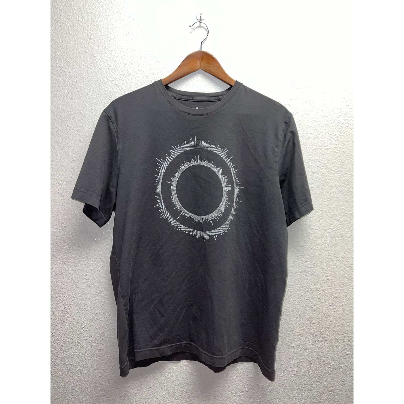 Apple Employee Apple Shirt Our Soul is Our People Store Rare L Size US L / EU 52-54 / 3 - 1 Thumbnail