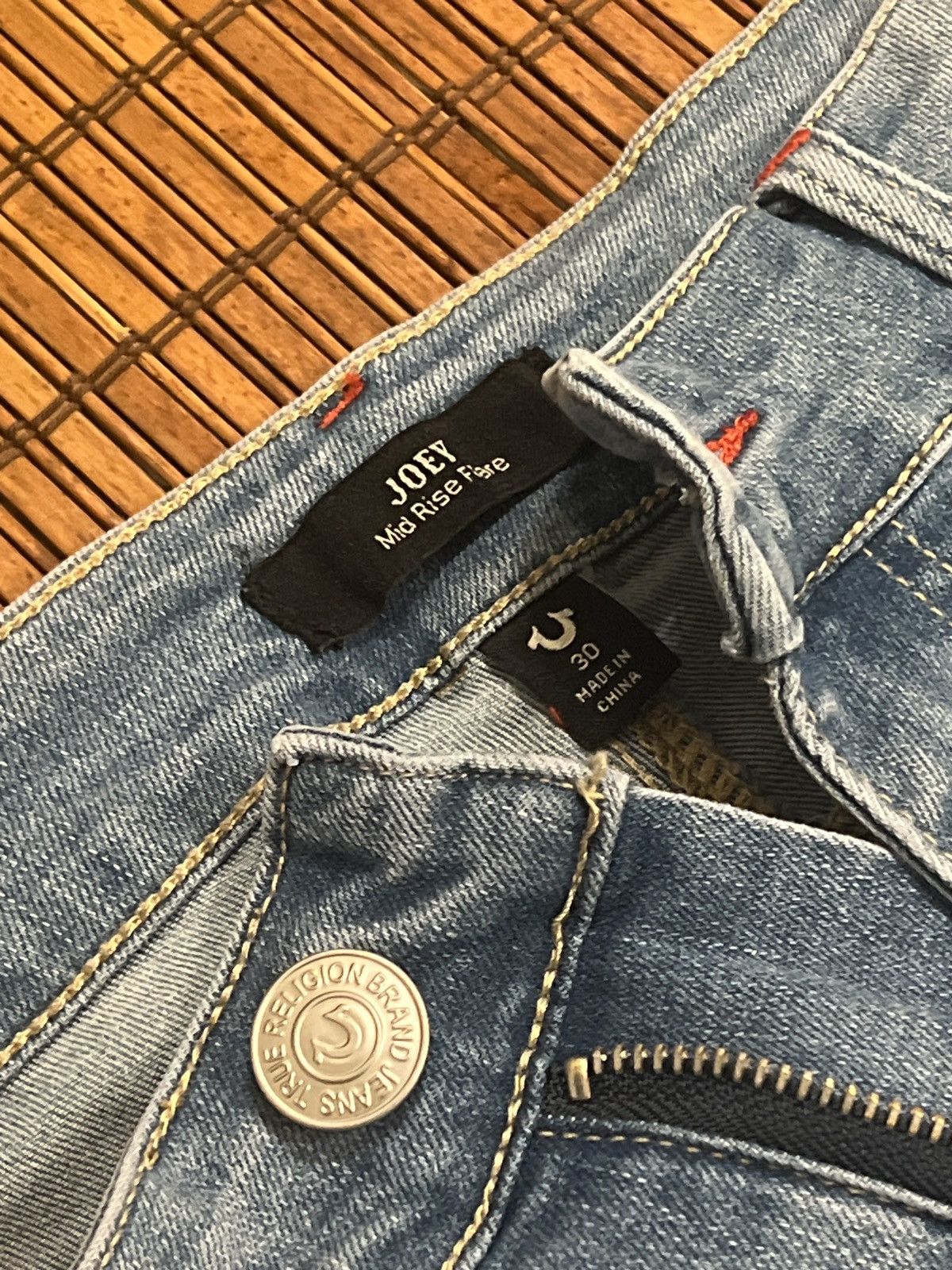 True Religion True religion M fresh wash joey midrise flare denim jean Size 30" / US 8 / IT 44 - 12 Thumbnail