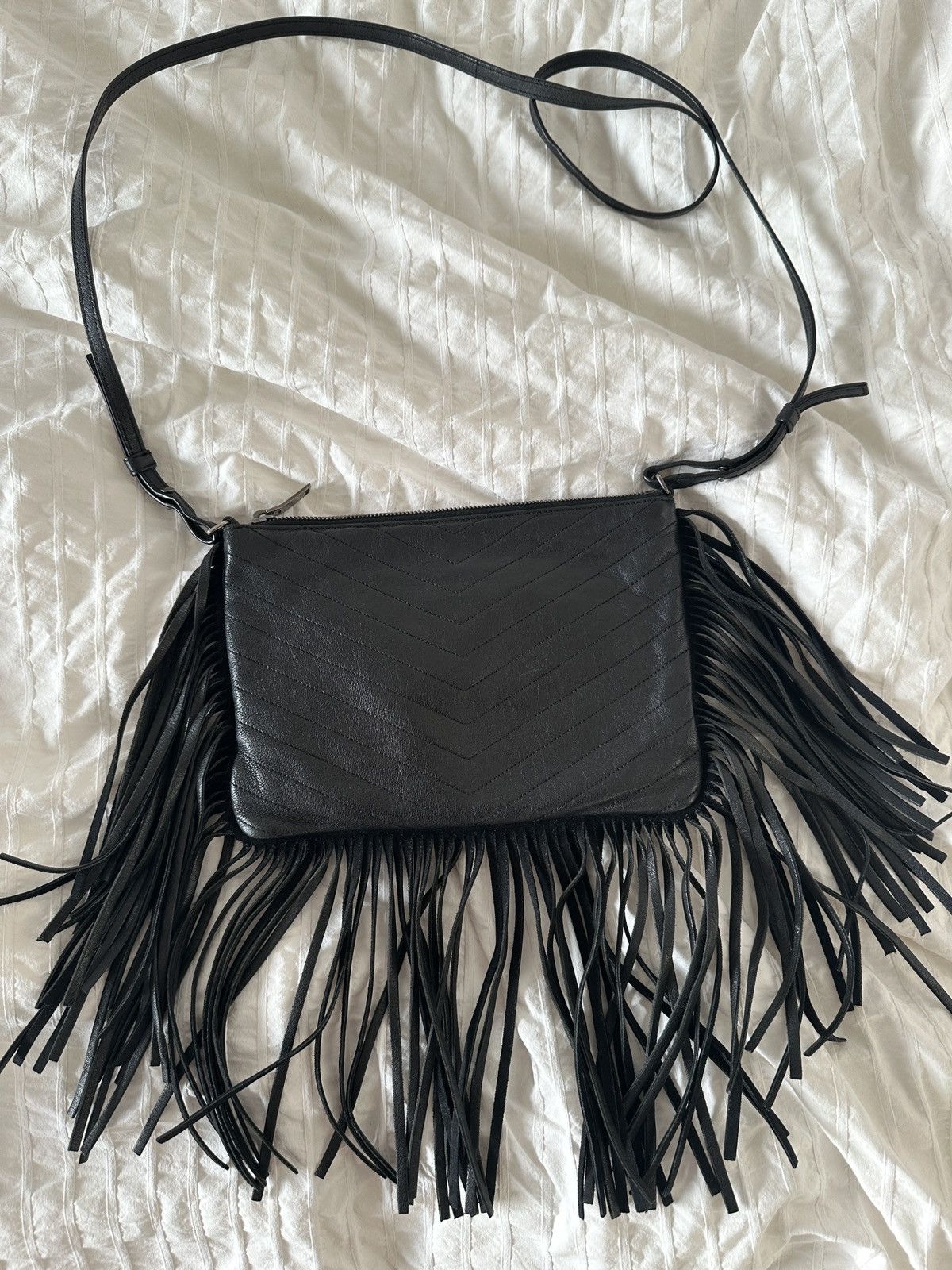 Yves Saint Laurent Saint Laurent black fringe crossbody bag Size ONE SIZE - 6 Thumbnail
