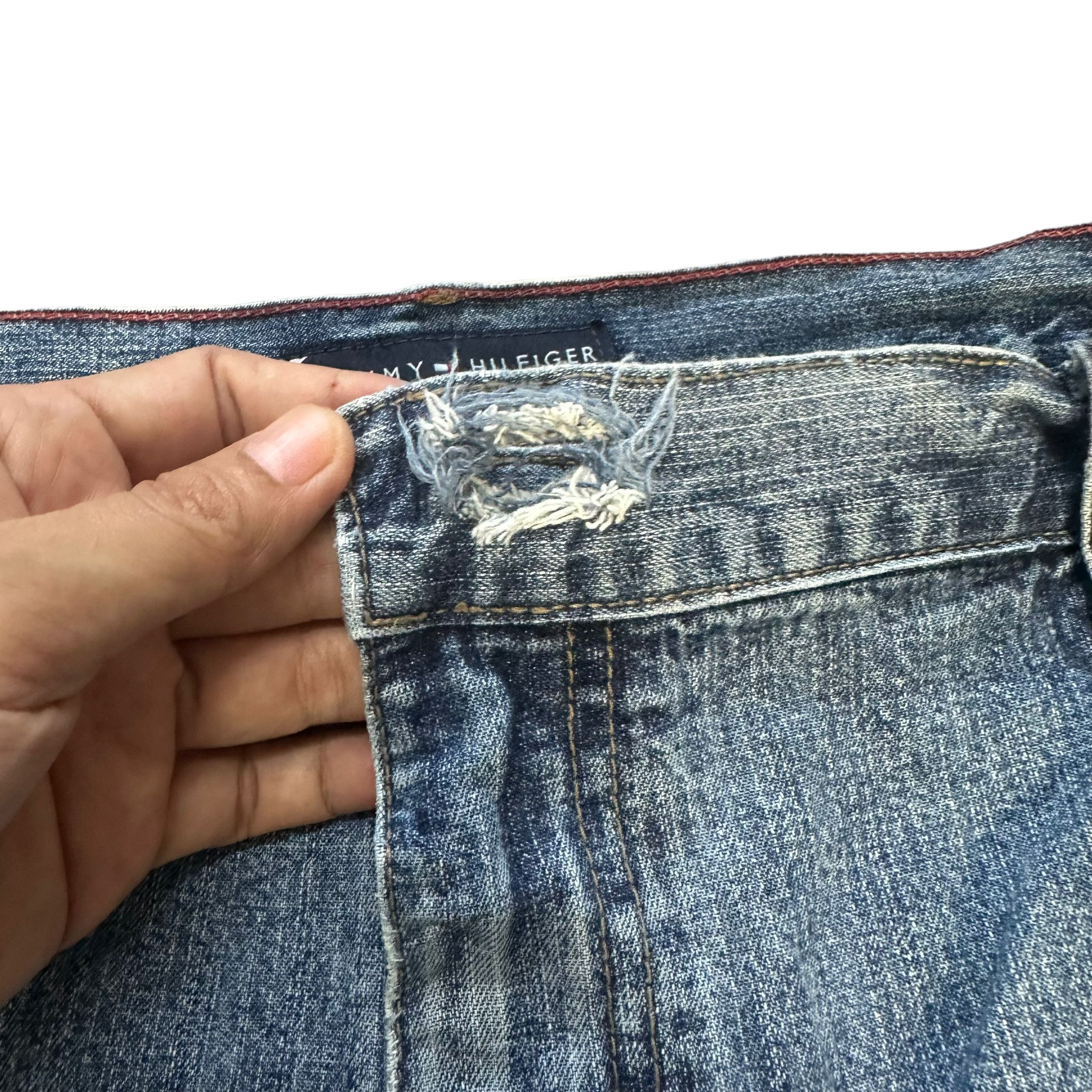 Tommy Hilfiger TOMMY HILFIGER CARPENTER DENIM SHORTS #8410-008 Size US 44 / EU 60 - 5 Thumbnail