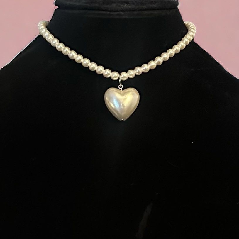 Vintage Vintage faux pearl heart pendant necklace Size ONE SIZE - 1 Thumbnail