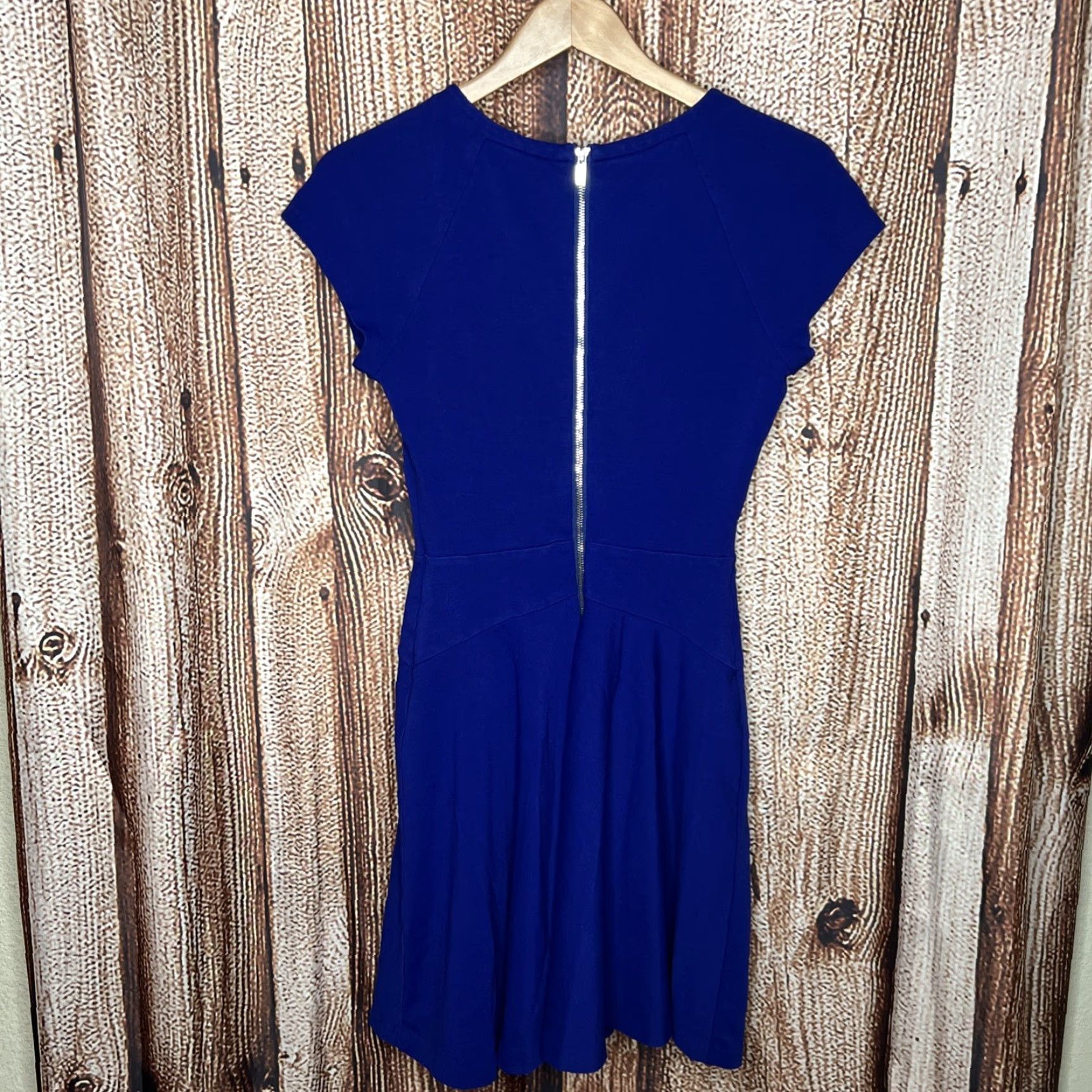Diane von Furstenberg Diane von Furstenberg Dress Navy Blue Zip Front Knee Length Classic Career Sheath Pencil Dress 6 Womens Size M / US 6-8 / IT 42-44 - 3 Thumbnail