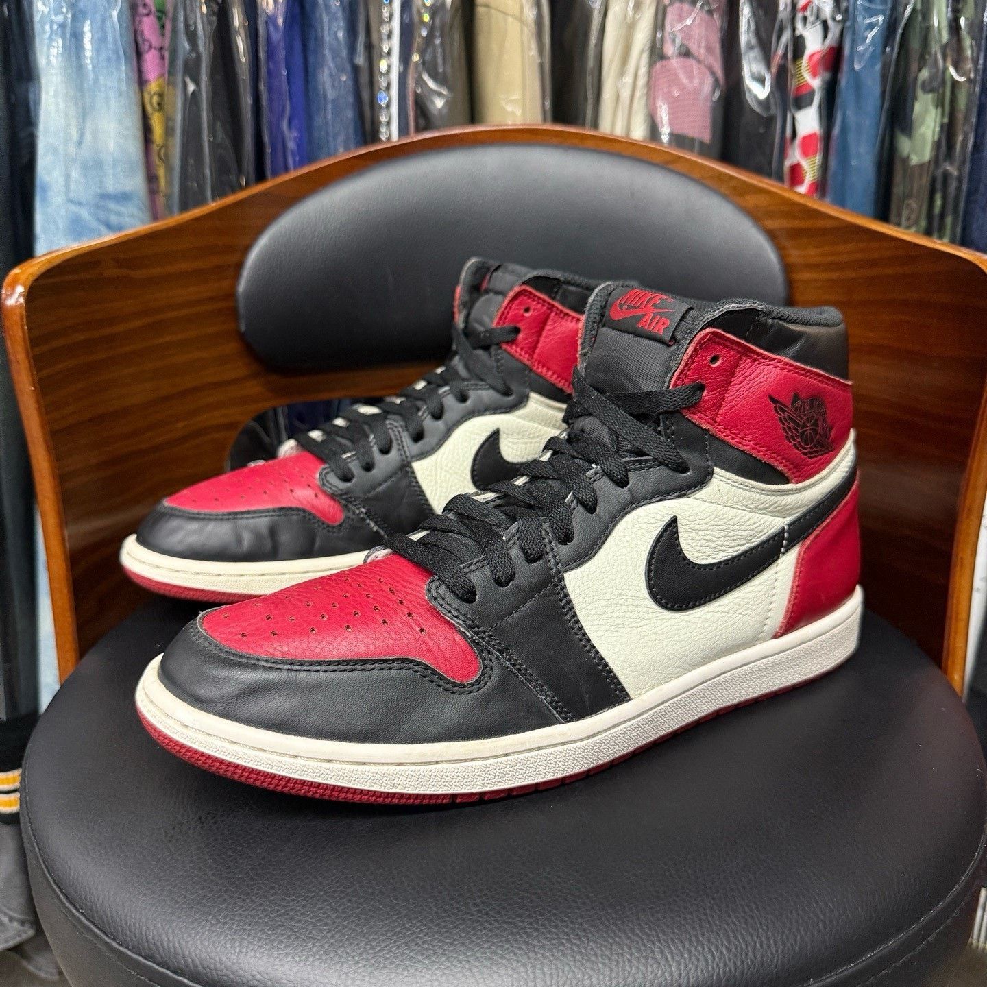 Nike Nike AJ1 Black Lowtop Sneakers 45.5 Men Size US 12 / EU 45 - 1 Thumbnail