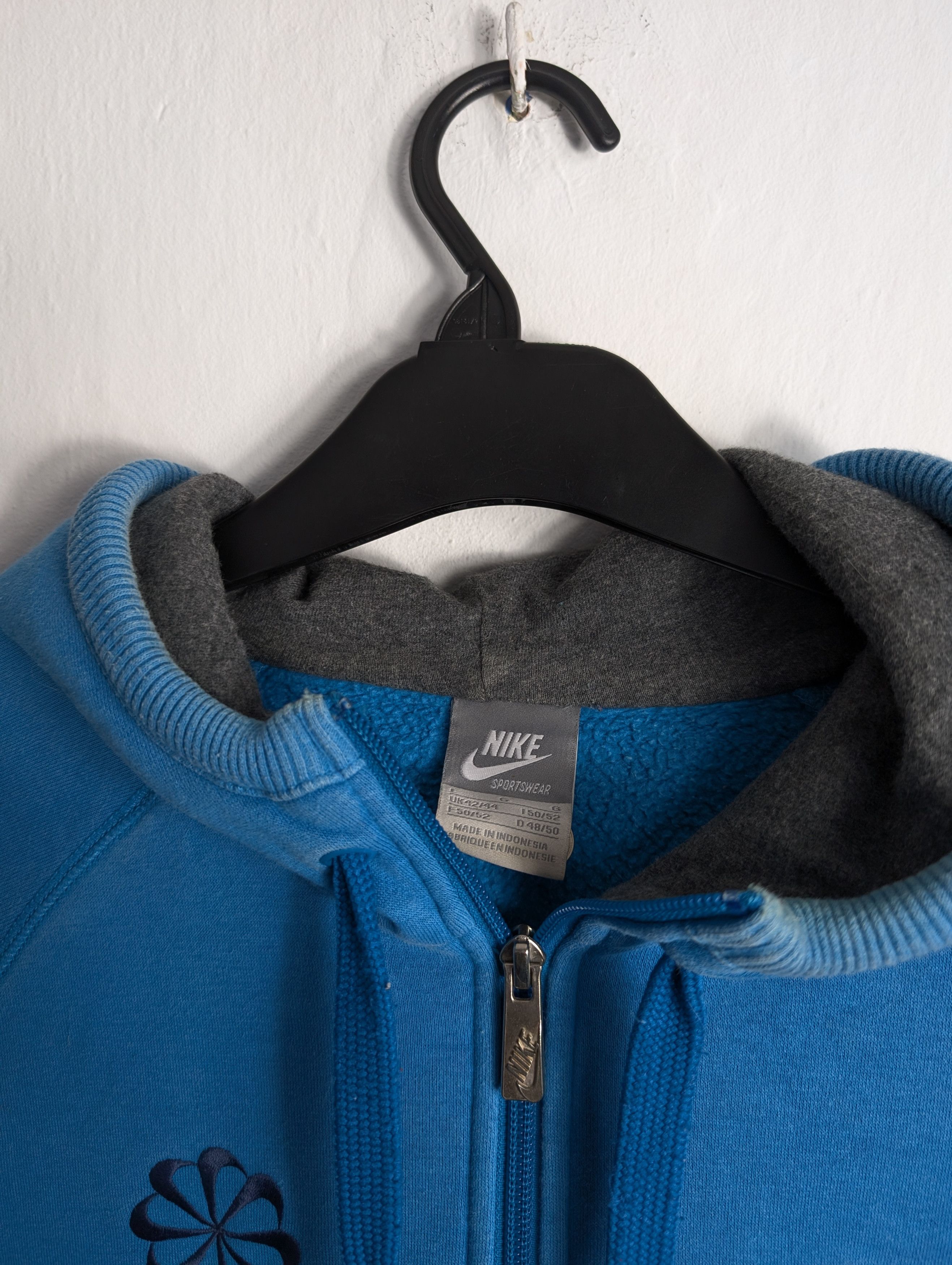 Nike × Vintage Vintage 00s Nike Embroidered Swoosh Hoodie Blue Size US XL / EU 56 / 4 - 4 Thumbnail