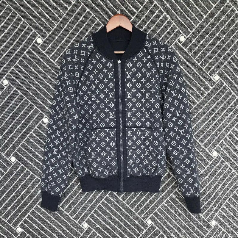 Louis Vuitton Louis Vuitton Black Wool Blend Bomber Jacket 0089 Size US M / EU 48-50 / 2 - 1 Thumbnail