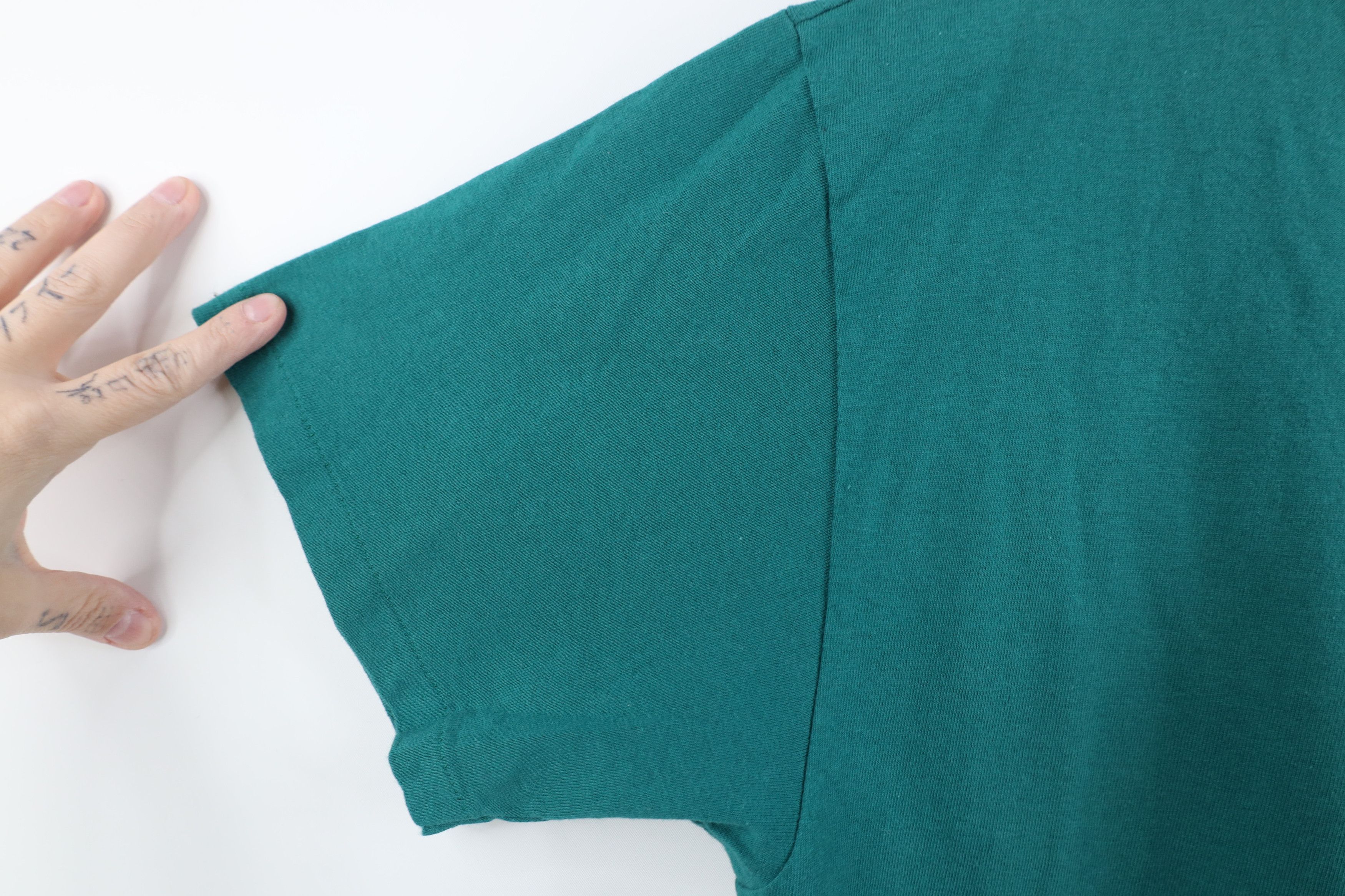 Hanes Vintage 90s Hanes Short Sleeve V-Neck T-Shirt Green Cotton Size US M / EU 48-50 / 2 - 6 Thumbnail