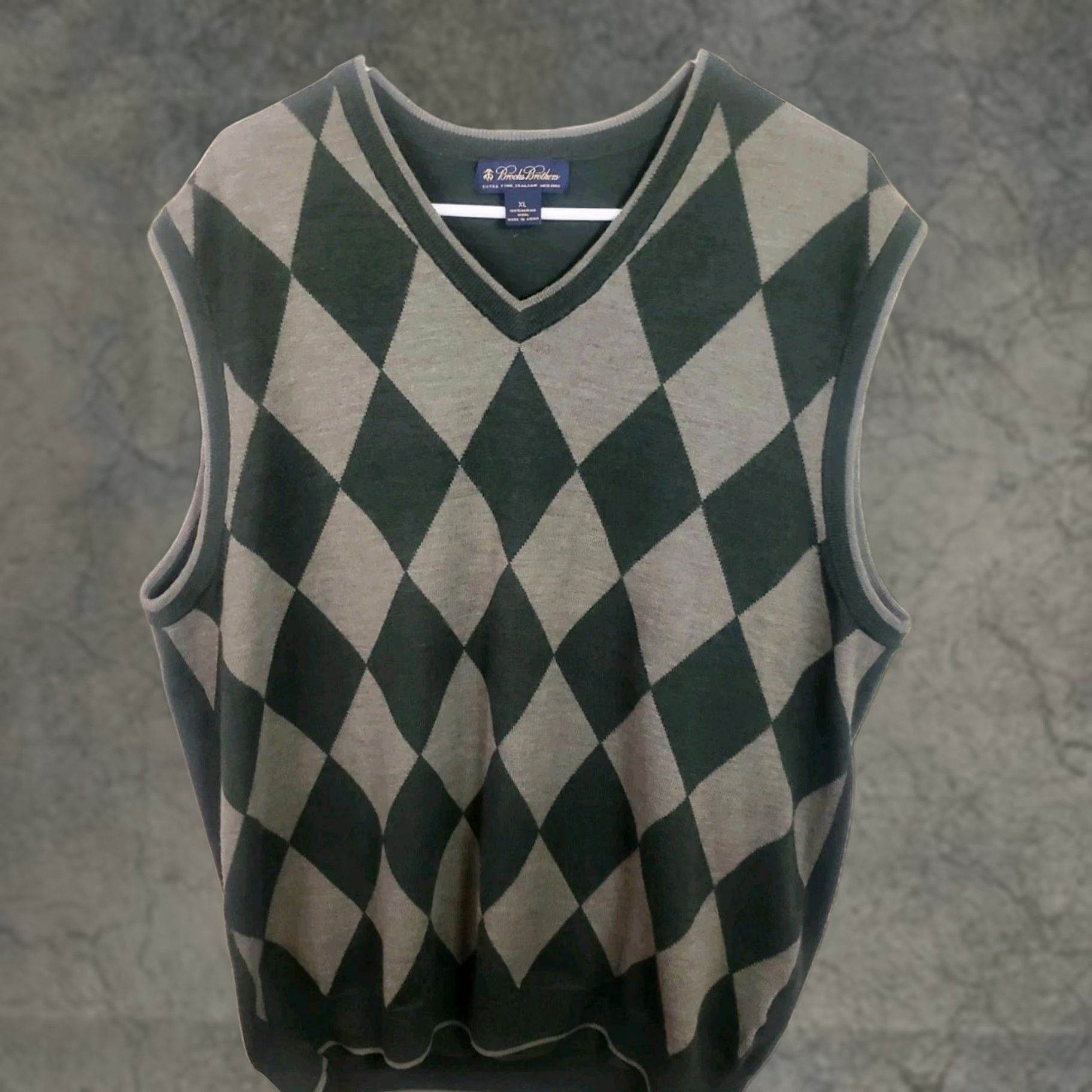 Brooks Brothers Brooks Brothers Sweater Vest Mens XL Fine Italian Merino Wool Argyle V-Neck Green Beige All Seasons Golf Walking Size US XL / EU 56 / 4 - 1 Thumbnail