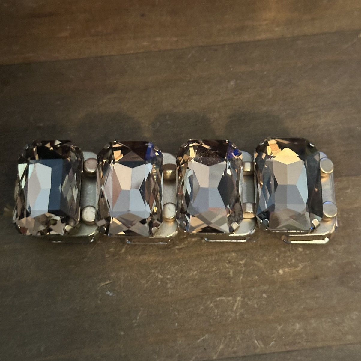 Other Gold tone faceted rectangular glass stones stretch bracelet Size ONE SIZE - 4 Thumbnail