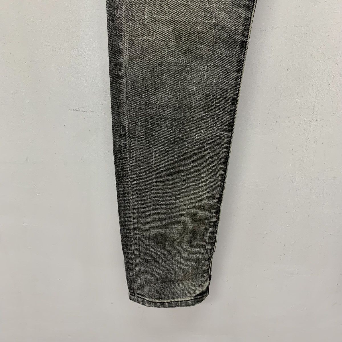 Yves Saint Laurent Yves Saint Laurent Grey Washed Cotton Denim Pants K26WX Size 25" / US 0 / IT 36 - 5 Thumbnail