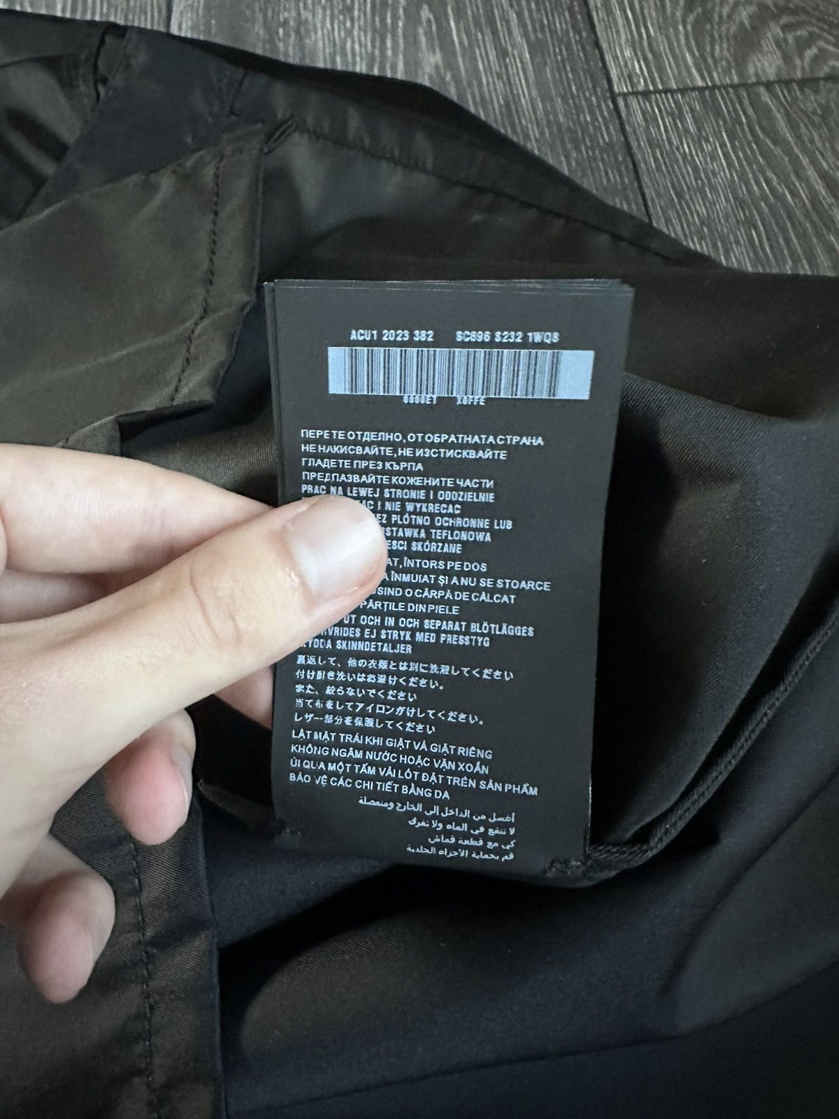Prada prada re-nylon overshirt jacket black button-up Size US L / EU 52-54 / 3 - 9 Thumbnail