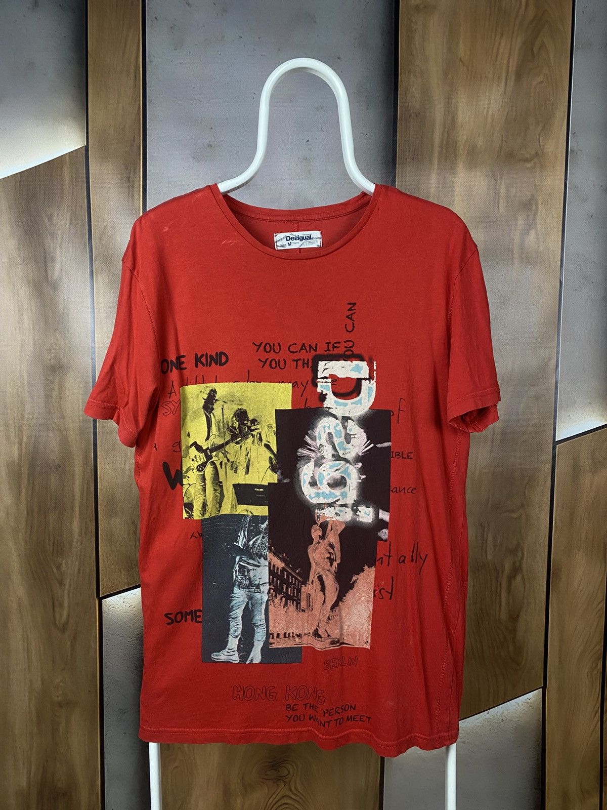 Desigual 🍿Vintage T-Shirt Desigual Hong Kong Art Tee🍿 Size US M / EU 48-50 / 2 - 1 Thumbnail