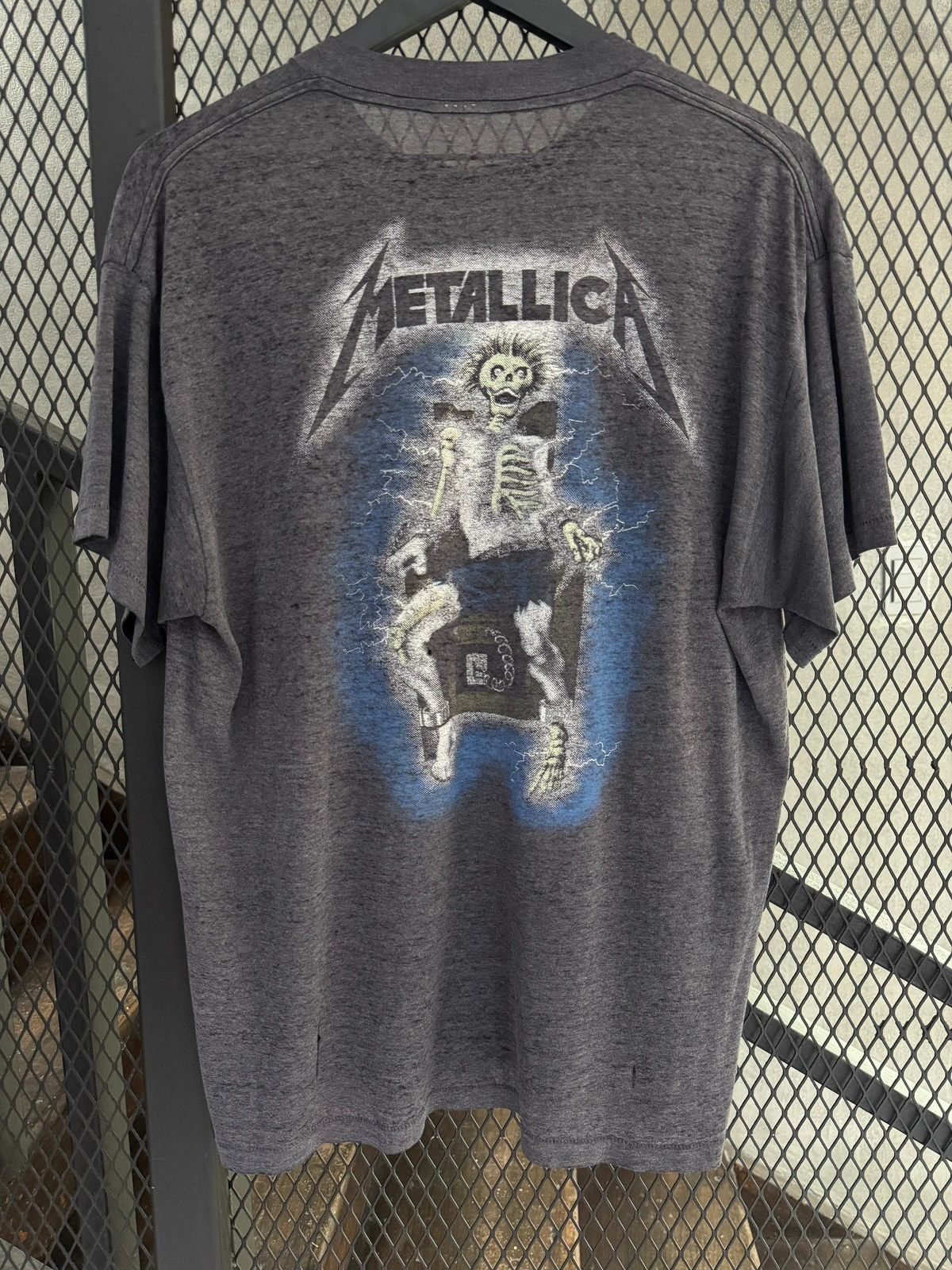 Metallica × Vintage Vintage 1980s Metallica Ride The Lighting Paper Thin Tee Size US L / EU 52-54 / 3 - 3 Thumbnail