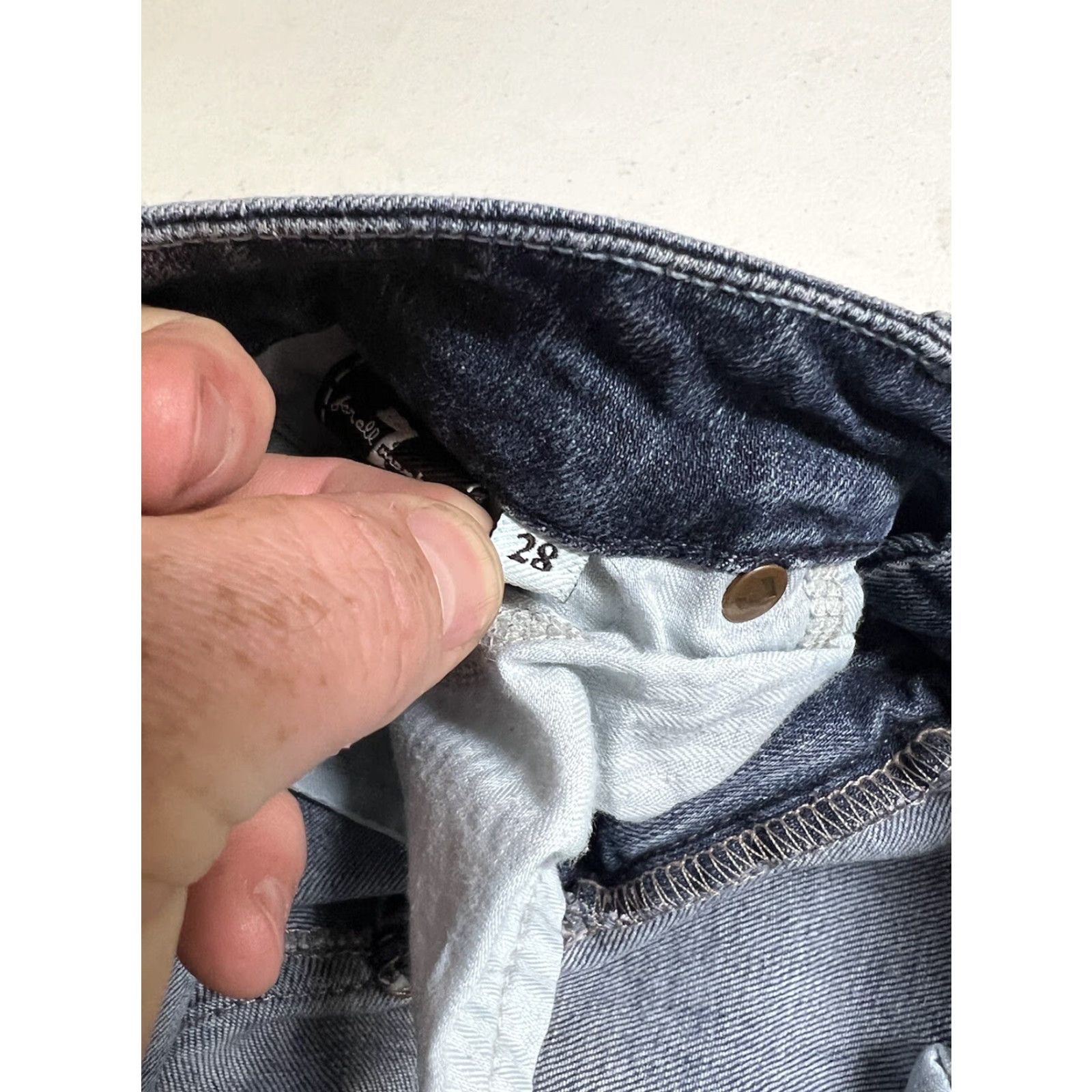 7 For All Mankind 7 For All Mankind Jeans Womens 28 Blue Denim 5-Pocket Straight Regular Size 28" / US 6 / IT 42 - 6 Thumbnail