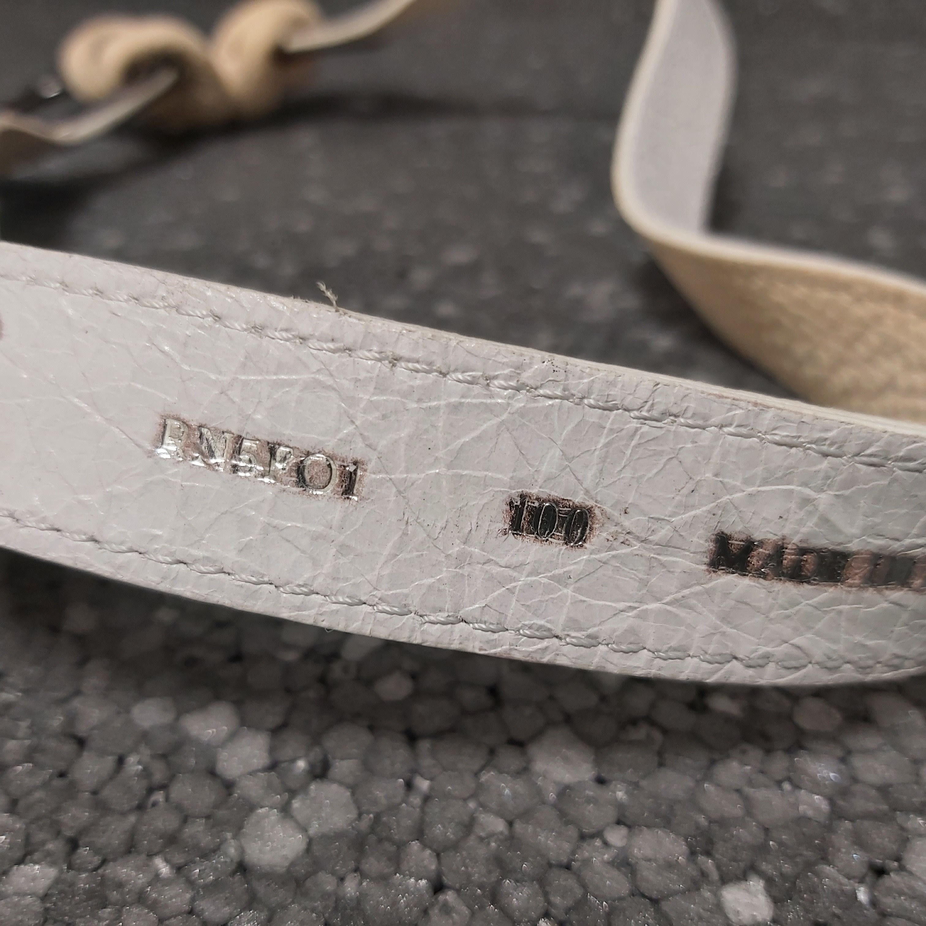 Costume National Costume National belt large metal rings cream leather belt Size ONE SIZE - 13 Thumbnail