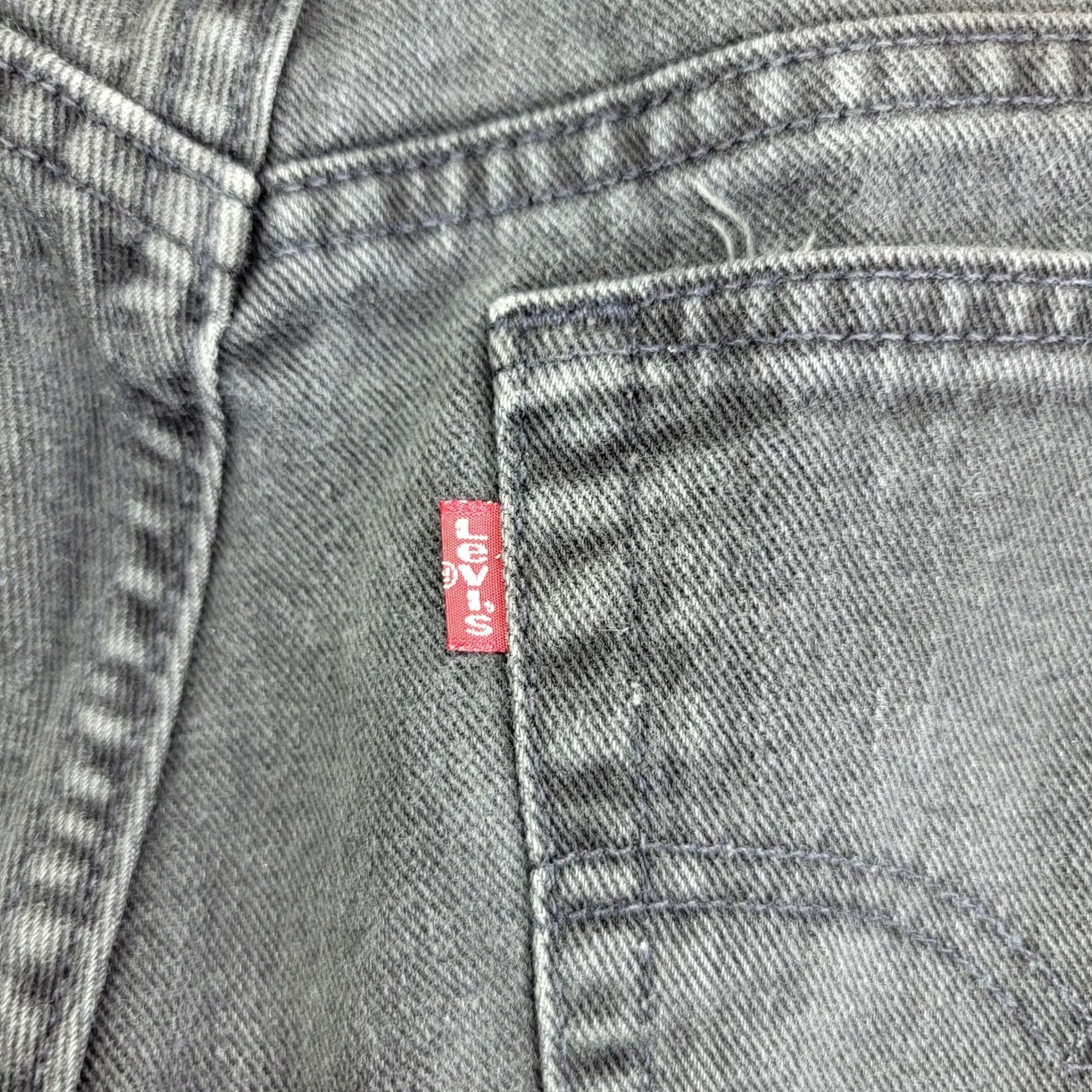 Levi's Womens Levis 550 Jeans Black Tapered Leg Relaxed Fit Short Denim Red Tab Size 38" / US 16 / IT 52 - 7 Thumbnail