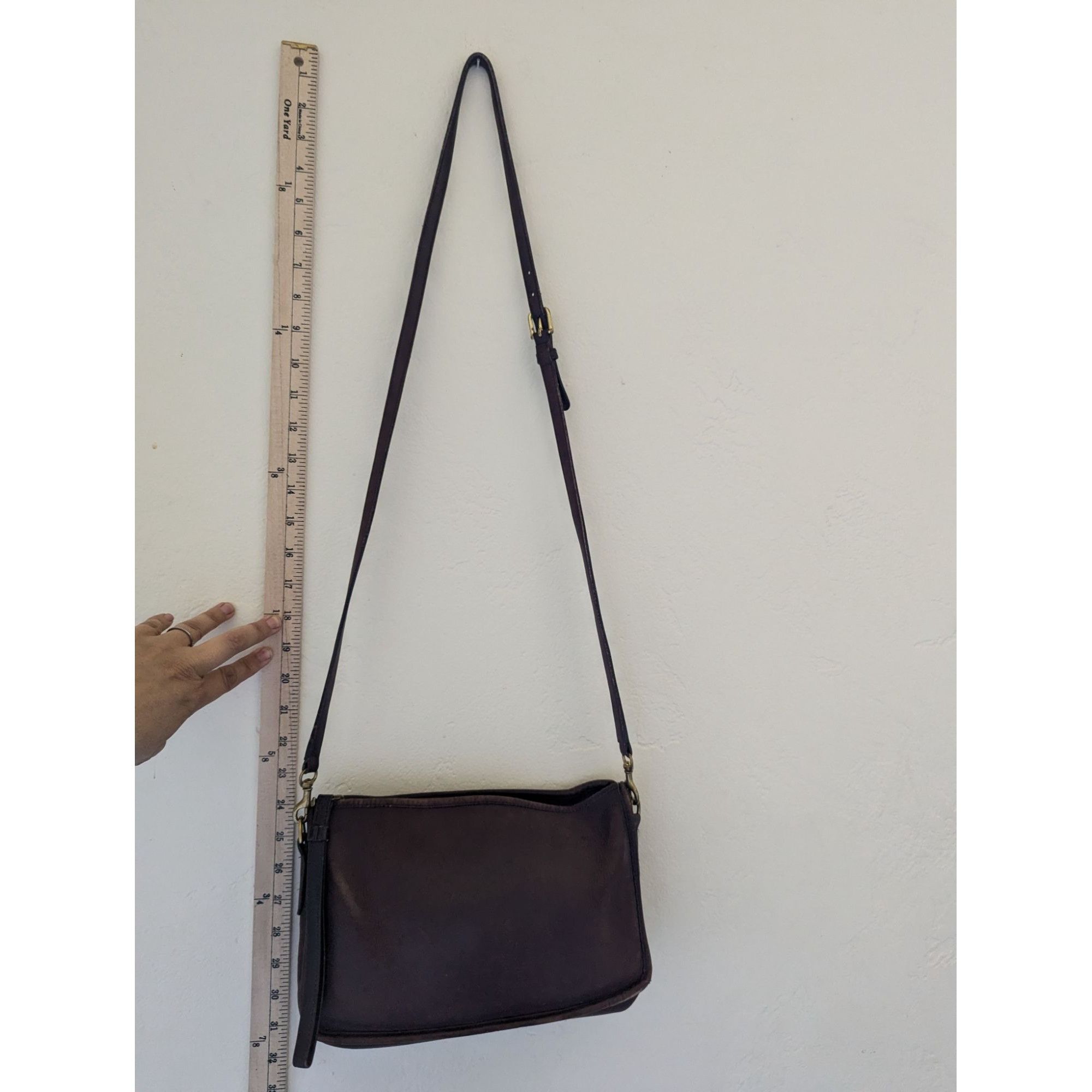 Coach True Vintage Coach NYC Basic Bag Brown Leather Crossbody Han Size ONE SIZE - 16 Thumbnail