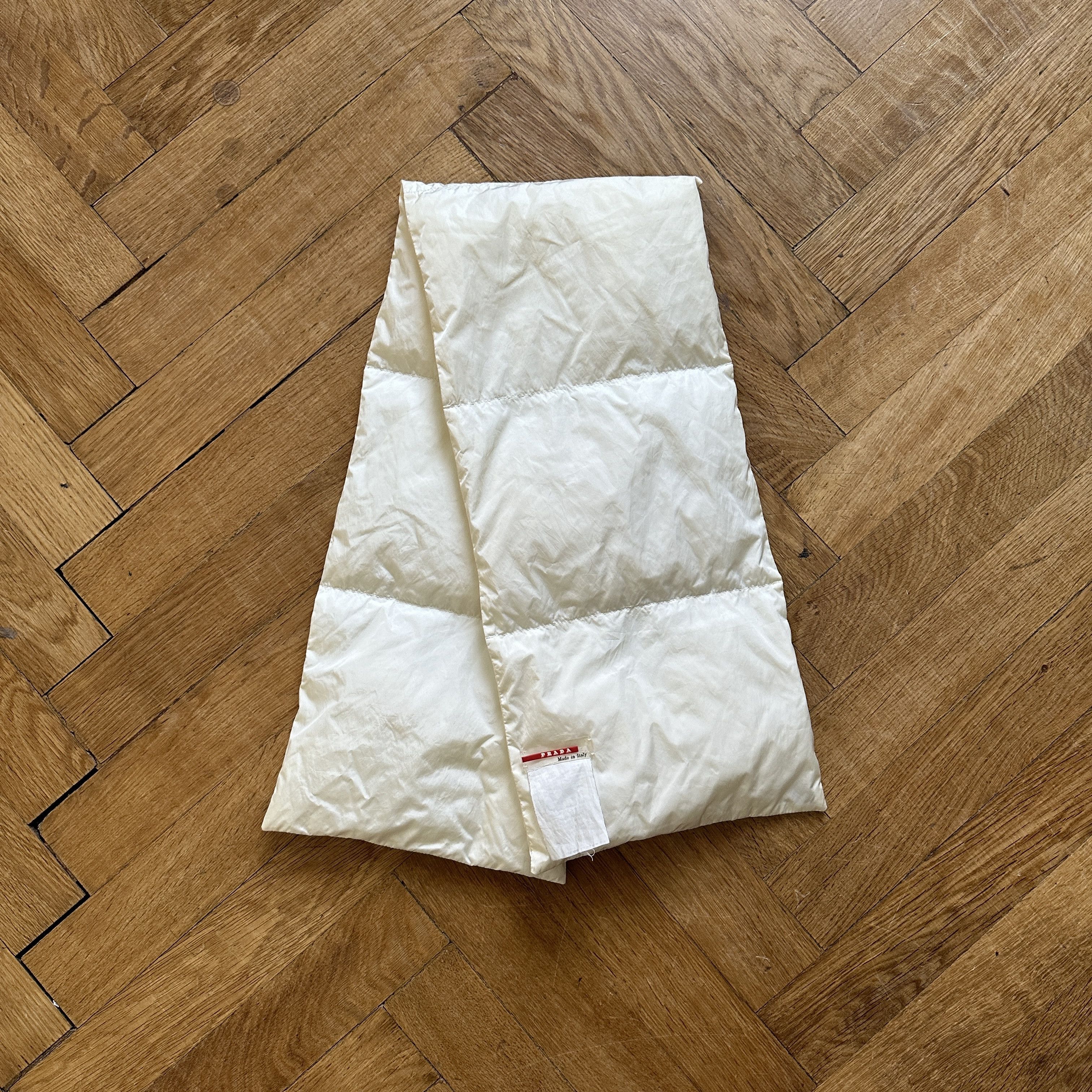 Prada Sport 2000s White Down Scarf - 小物