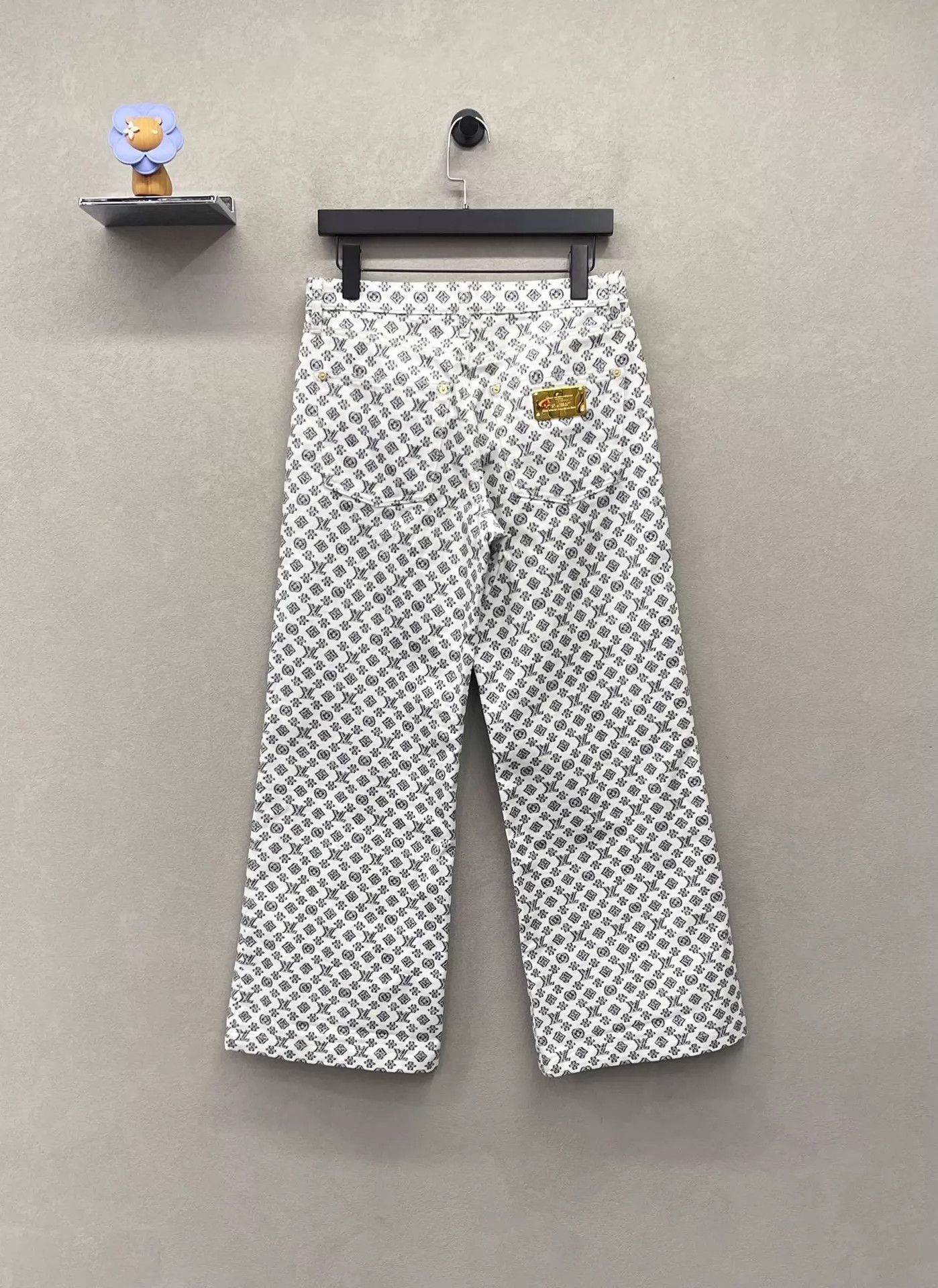 Louis Vuitton LV 25 New Women's High-Waist Full Print Jeans 38 Size 27" / US 4 / IT 40 - 2 Thumbnail
