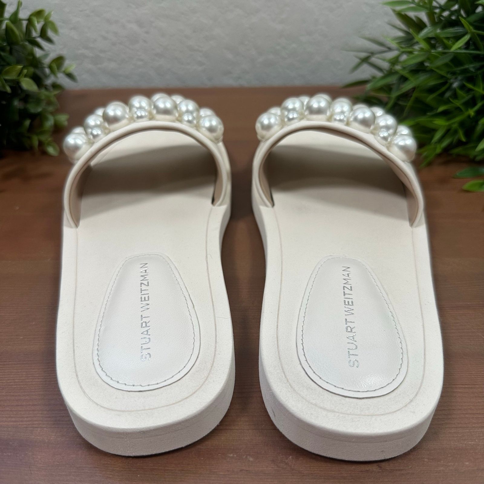 Stuart Weitzman Stuart Weitzman Pearl Embellishment Slide Sandals Size 4 Size US 4 / IT 34 - 4 Thumbnail