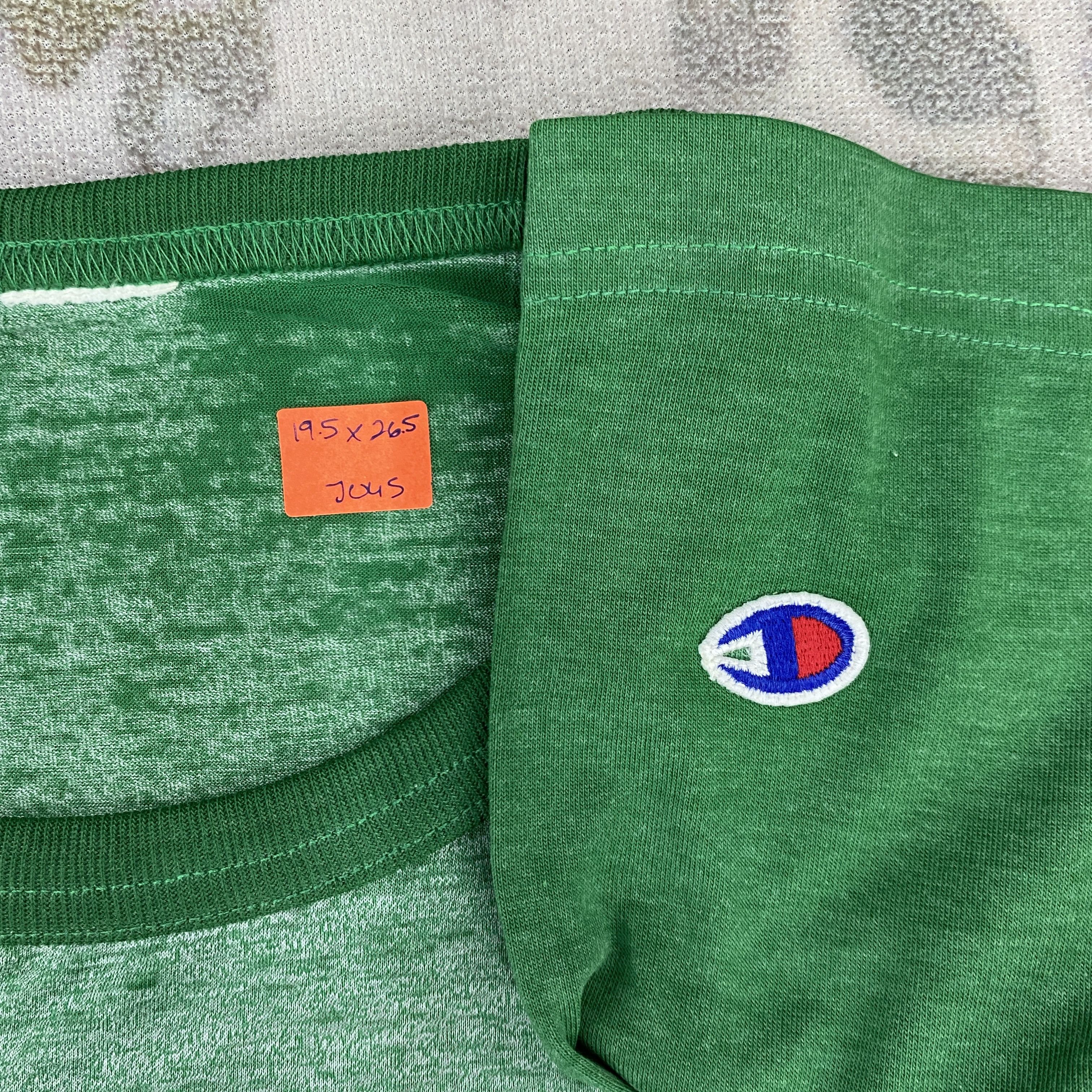 Champion Vintage Champion 3 Quarter Tshirt - J045 Size US S / EU 44-46 / 1 - 4 Thumbnail