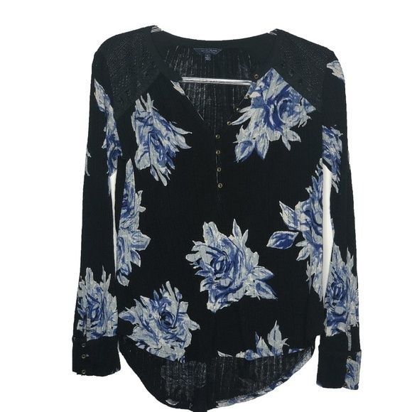 Lucky Brand Lucky Brand Linen Blend Floral Print Henley Top Size S / US 4 / IT 40 - 2 Thumbnail