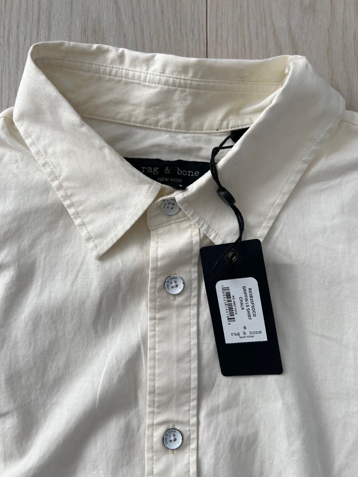 Rag & Bone Rag & Bone New York Griffin Button Shirt in Chalk ( S ) Size US S / EU 44-46 / 1 - 2 Thumbnail