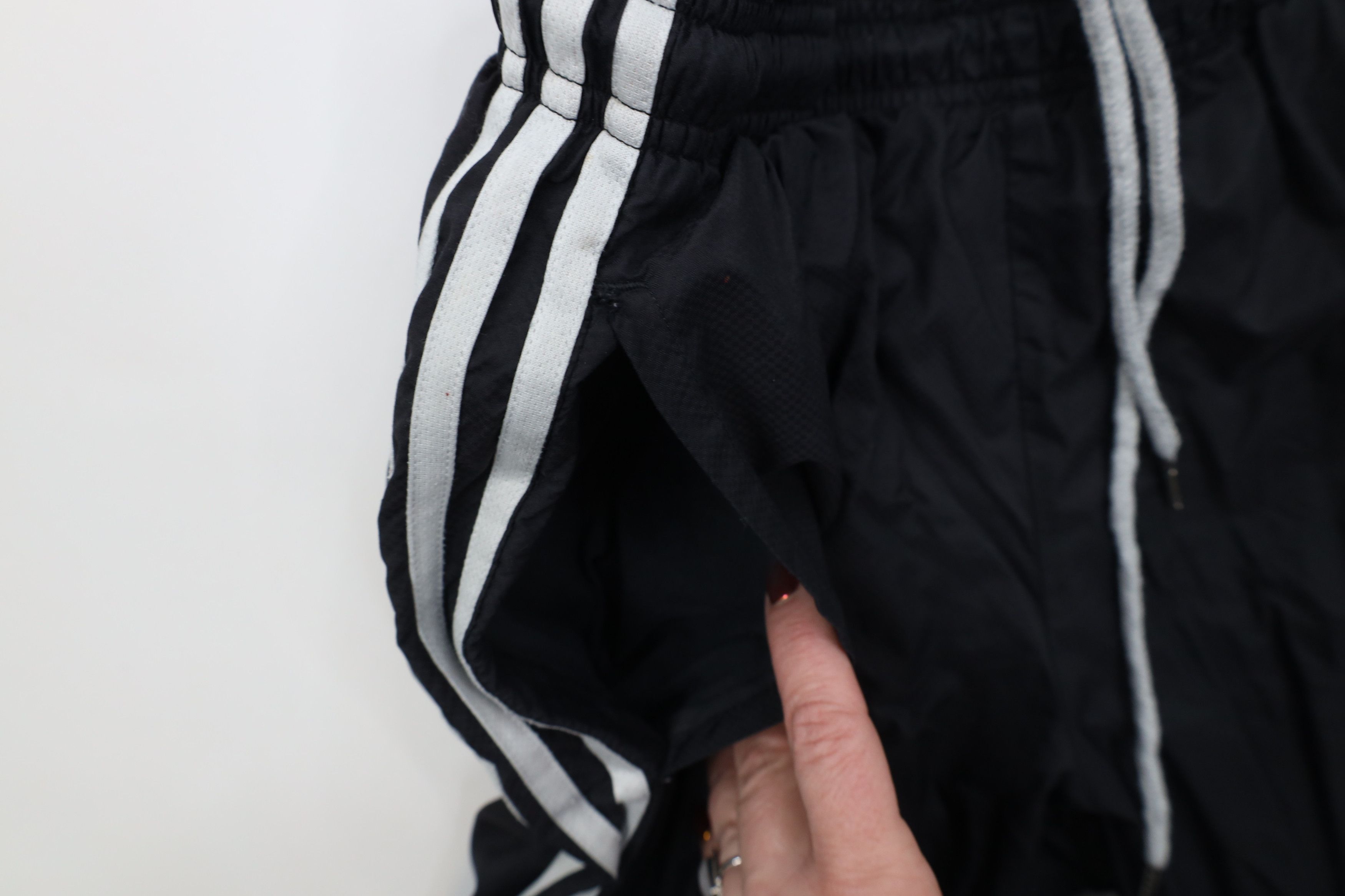 Adidas Vintage Y2K Adidas Distressed Lined Windbreaker Pants Black Size US 34 / EU 50 - 9 Thumbnail