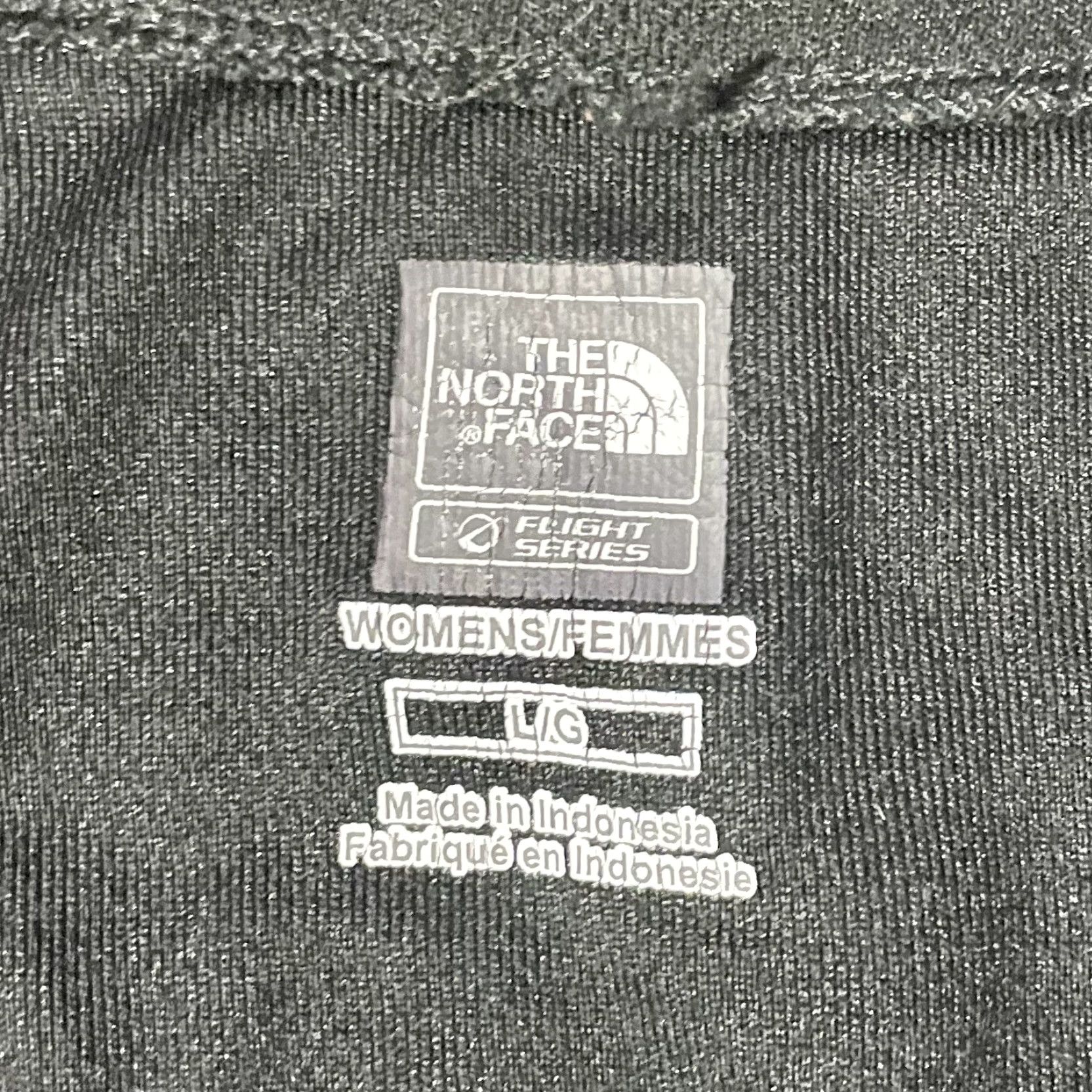 The North Face The North Face Flight Series Vapor Wick 1/4 Zip Pullover Black L Womens - Hole in Left Arm Pocket, Base Layer, Activewear Size L / US 10 / IT 46 - 6 Thumbnail