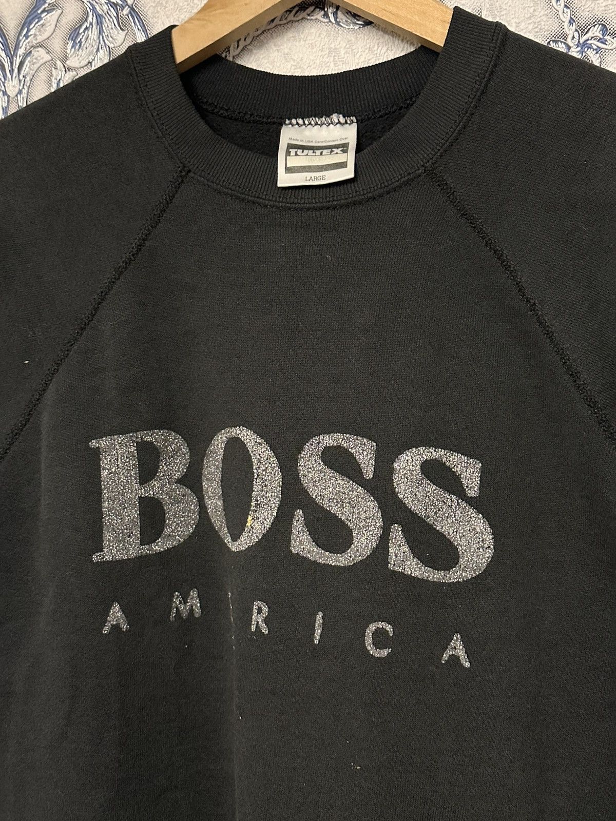 Tultex BOSS AMERICA 90s Distressed Faded Rare💥 Vintage Sweatshirt Size US M / EU 48-50 / 2 - 4 Thumbnail