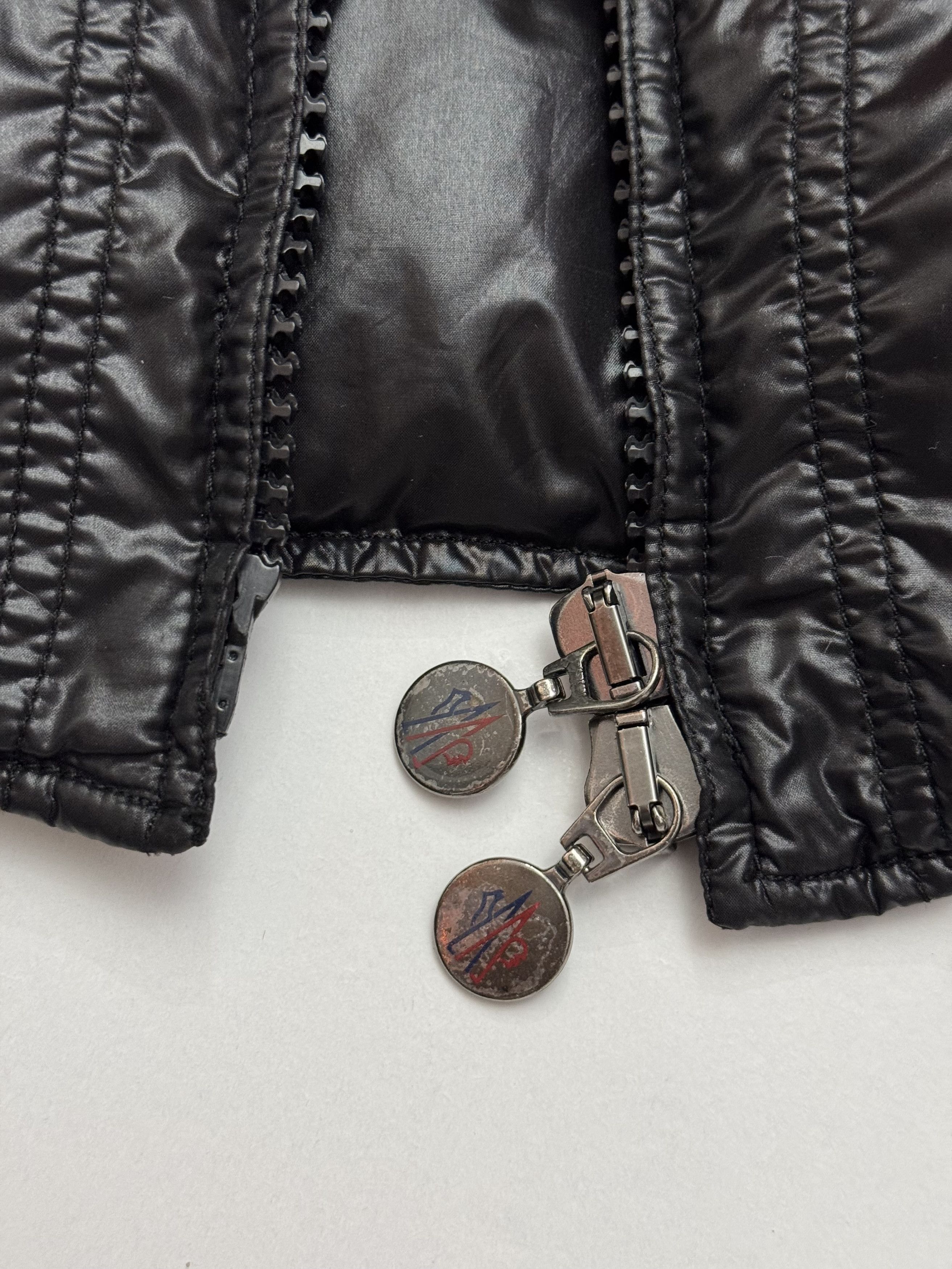 Moncler Moncler Vintage women’s down jacket Size S / US 4 / IT 40 - 14 Thumbnail