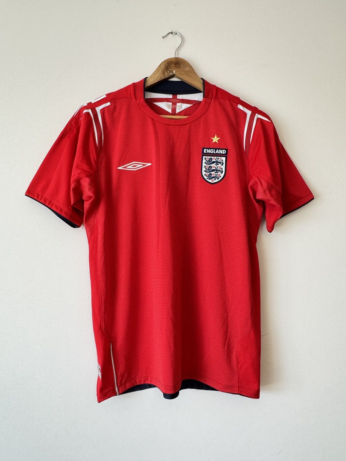 Umbro Vintage England 2004-2006 Away Soccer Jersey Football Shirt Size US S / EU 44-46 / 1 - 1 Thumbnail